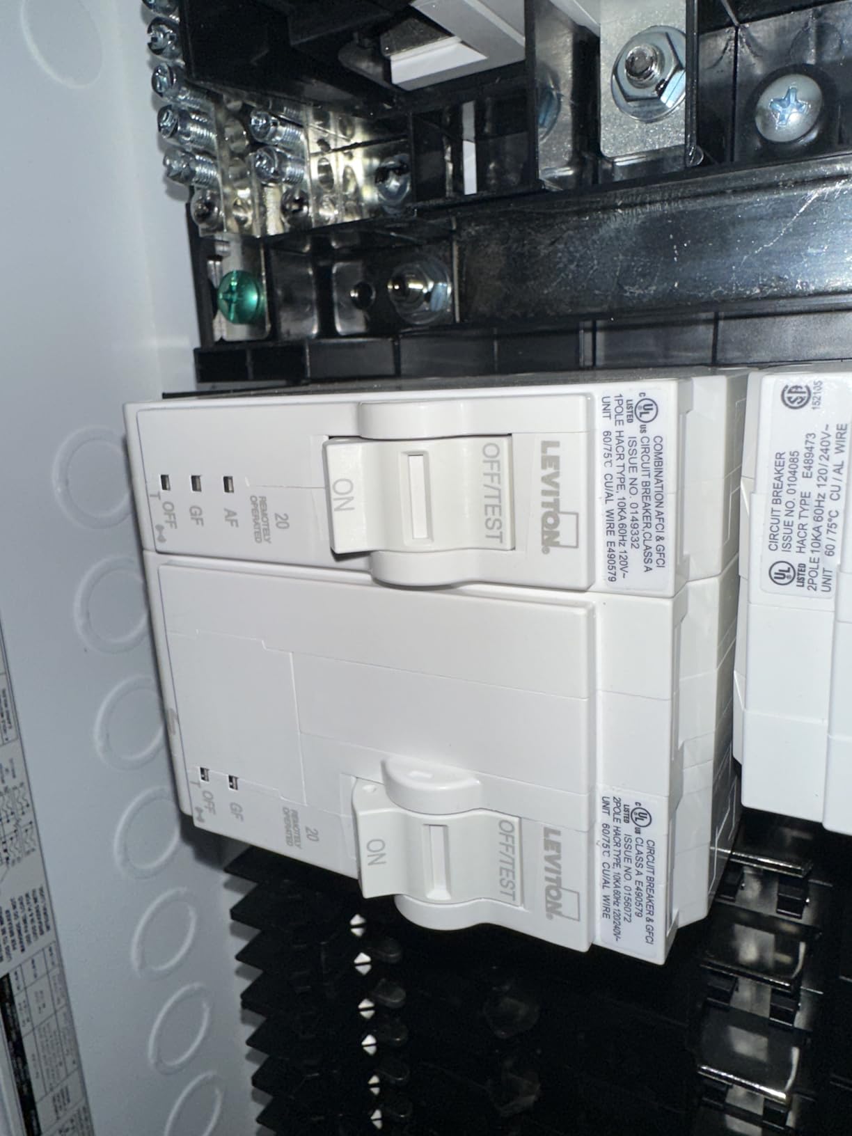 Leviton LB120-DST 2nd Gen Smart Circuit Breaker with Remote Control, Dual Function AFCI/GFCI, 1-Pole 20 Amp, 120-Volt, 10kA Interrupt Rating customer photo 1