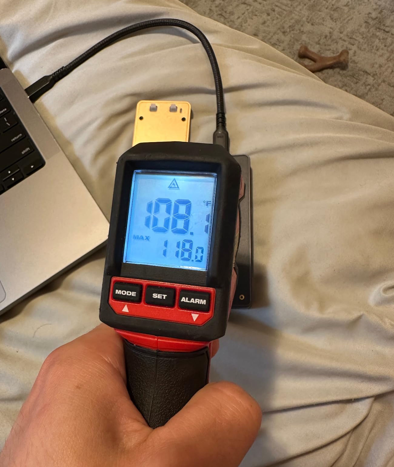 UGREEN 40Gbps M.2 NVMe Enclosure with Cooling Fan, Anti-Drop SSD Enclosure for MacBook, Aluminum M.2 Enclosure Support M/B+M Key Size 2280/2260/2242/2230 Compatible with Thunderbolt 3/4/USB4/3.2/3.1 customer photo 2