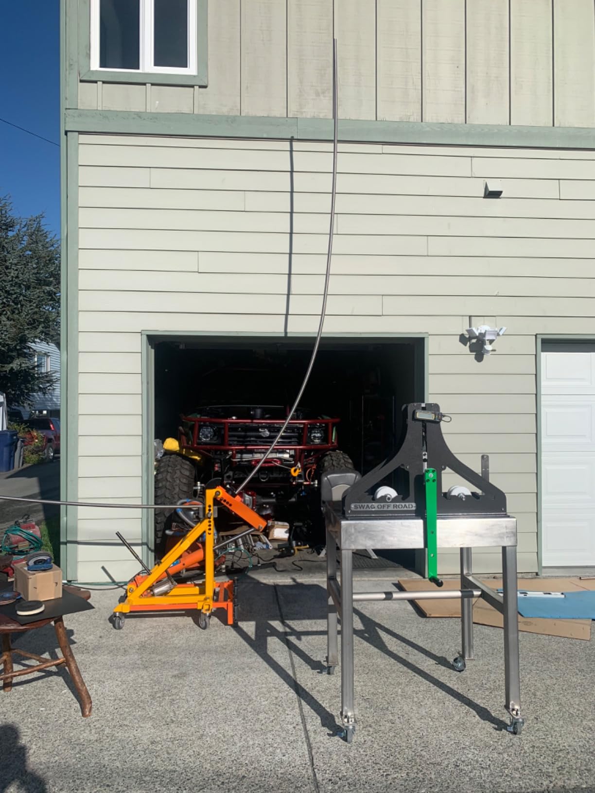 Klein Tools 935DAA Digital Electronic Level and Angle Gauge, LED Alert, Measure and Set Angles, 0-90 and 0-180 Degree Ranges customer photo 1