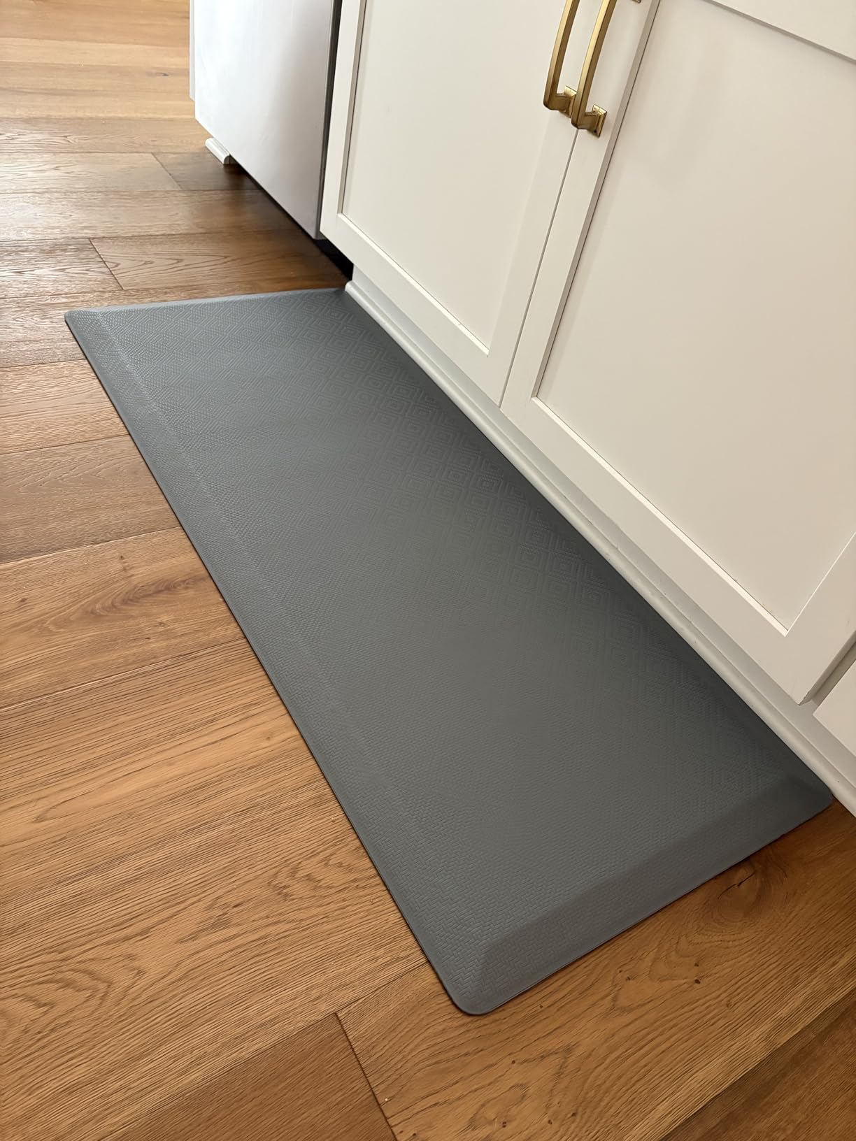 Ophine Kitchen Mats for Floor, 3/4 inch Thick, 20x32 Anti Fatigue Cushioned Mat, Kitchen Rugs, Waterproof, Comfort Ergonomic Standing Mat for Office, Home, Sink, Black Non-Slip Ridged Bottom customer photo 2