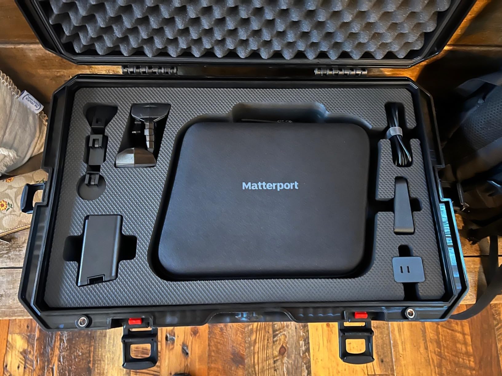 Matterport Pro3 Performance Kit 3D Lidar Digital Camera for Creating Professional 3D Virtual Tour Experiences with 360 Views and 4K Photography Indoor and Outdoor Spaces with Trusted Accuracy customer photo 1