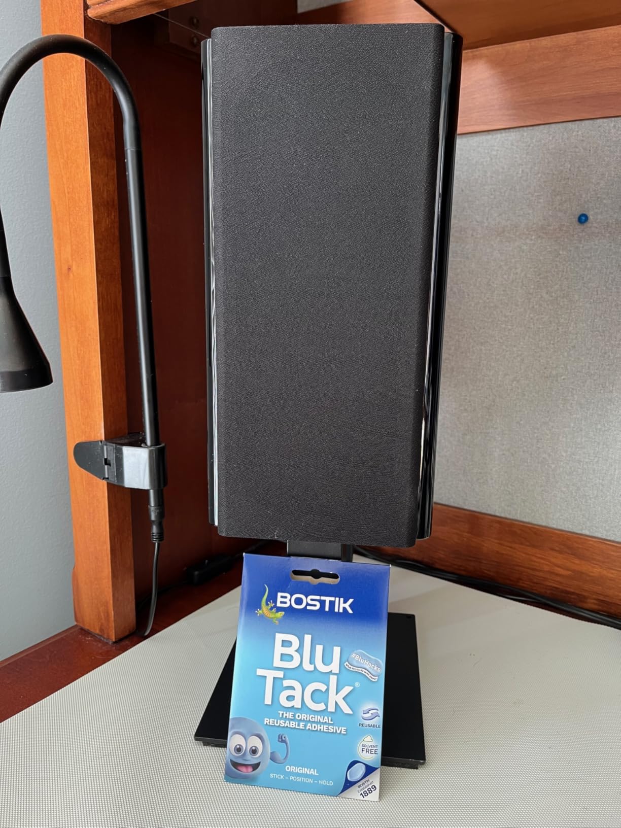 Desktop Speaker Stands 1 Pair for Small/Medium Bookshelf Speakers Steel Studio Monitor Stands,Medium customer photo 1