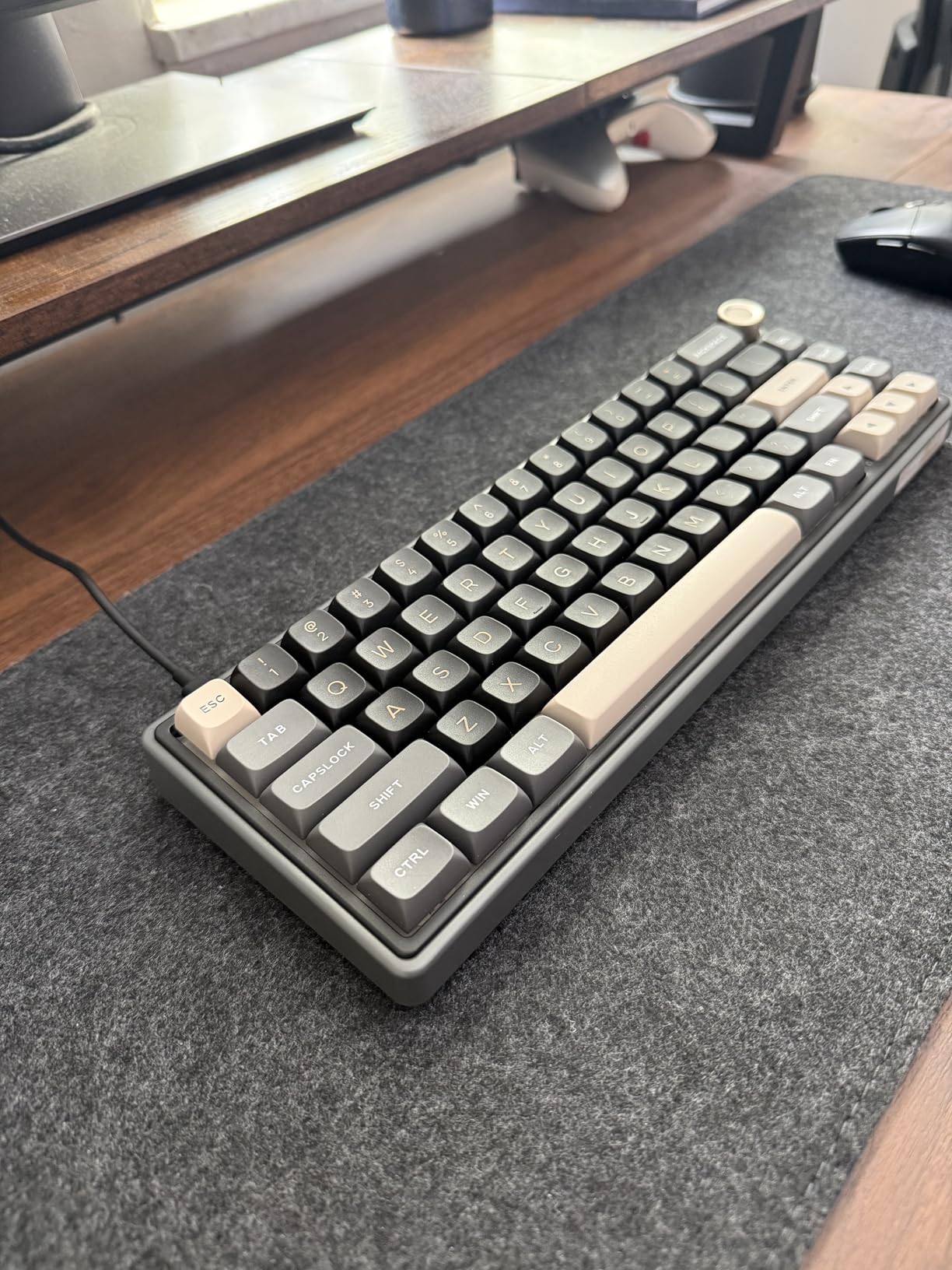 RK ROYAL KLUDGE R65 Wired Mechanical Keyboard, 60% Percent Creamy Gaming Keyboard Gasket Mount RGB Backlit with Programmable Knob, MDA Profile PBT Keycaps, QMK/VIA, Hot Swappable Linear Switch, Cyan customer photo 2