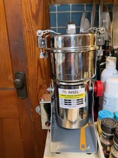 Grain Mill Grinder 2000g High Speed Food Grain Mill Stainless Steel Seeds Flour Nut Pill Wheat Corn Herbs Spices & Seasonings Dry Grinder Electric Machine Grinder for Kitchen customer photo 1