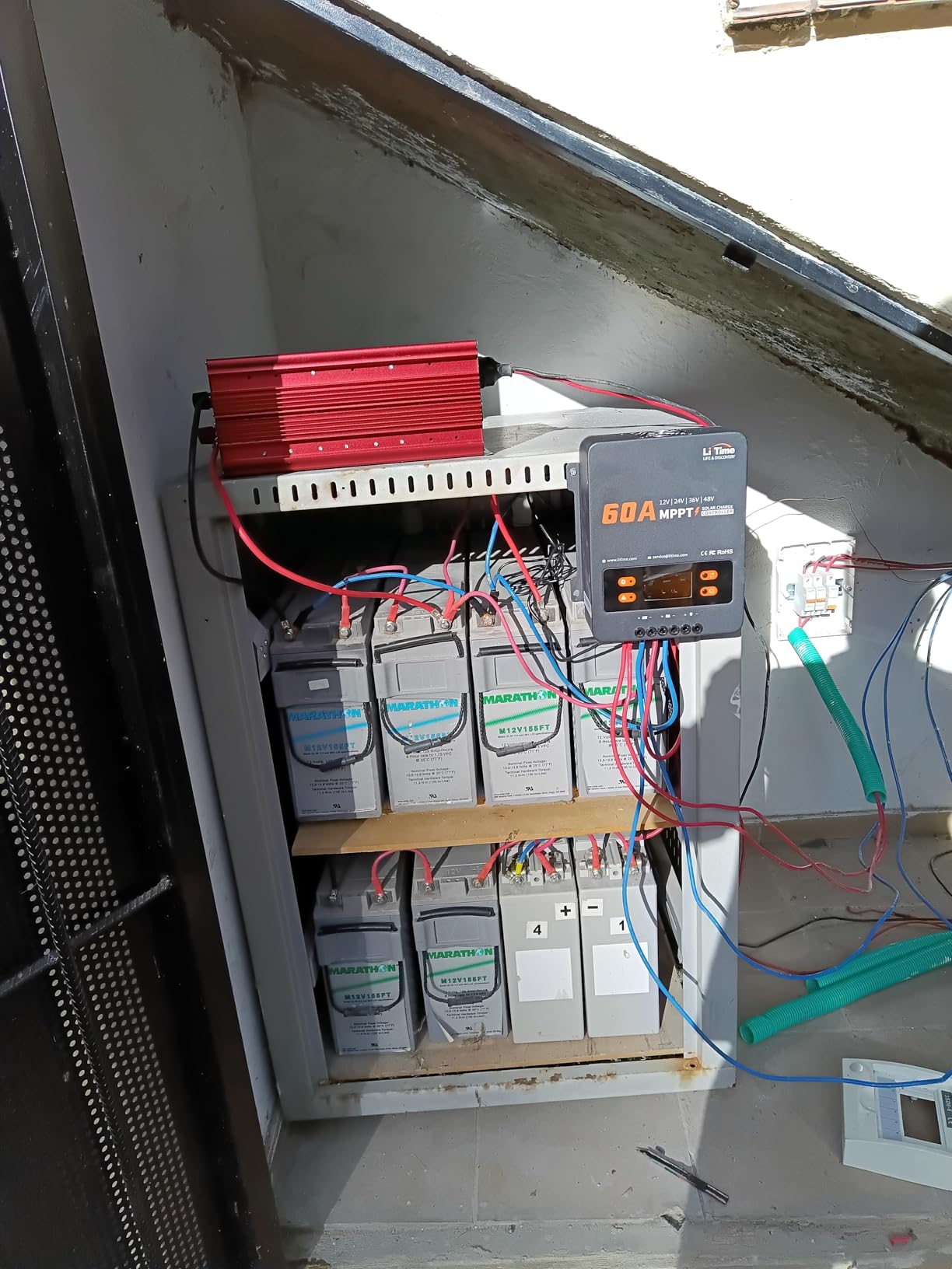 LiTime 60A MPPT Solar Charge Controller (No Build-in Bluetooth), 12V/24V/36V/48V Auto, Max PV Input 200VDC LCD Display Solar Panel Regulator for LiFePO4/Lead-acid Battery customer photo 1