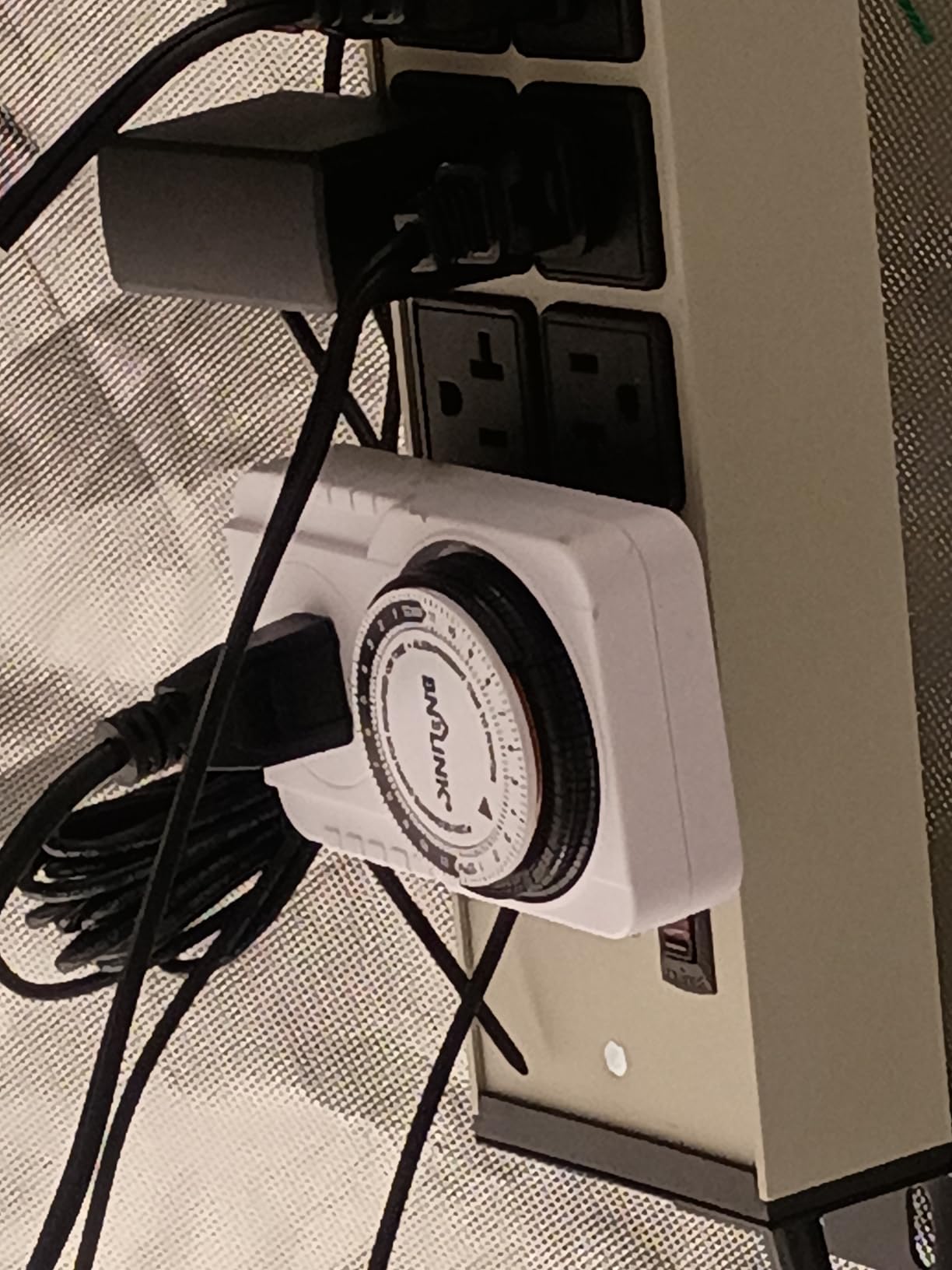 CCCEI Heavy Duty Power Strip Surge Protector 20 AMP, 8 Outlets 12 Gauge Industrial Shop Garage Metal Multiple Outlets, 6 FT Extension Cord 5-15P Adapter High Amp 6-20R T-Slot 20a for Appliance customer photo 2