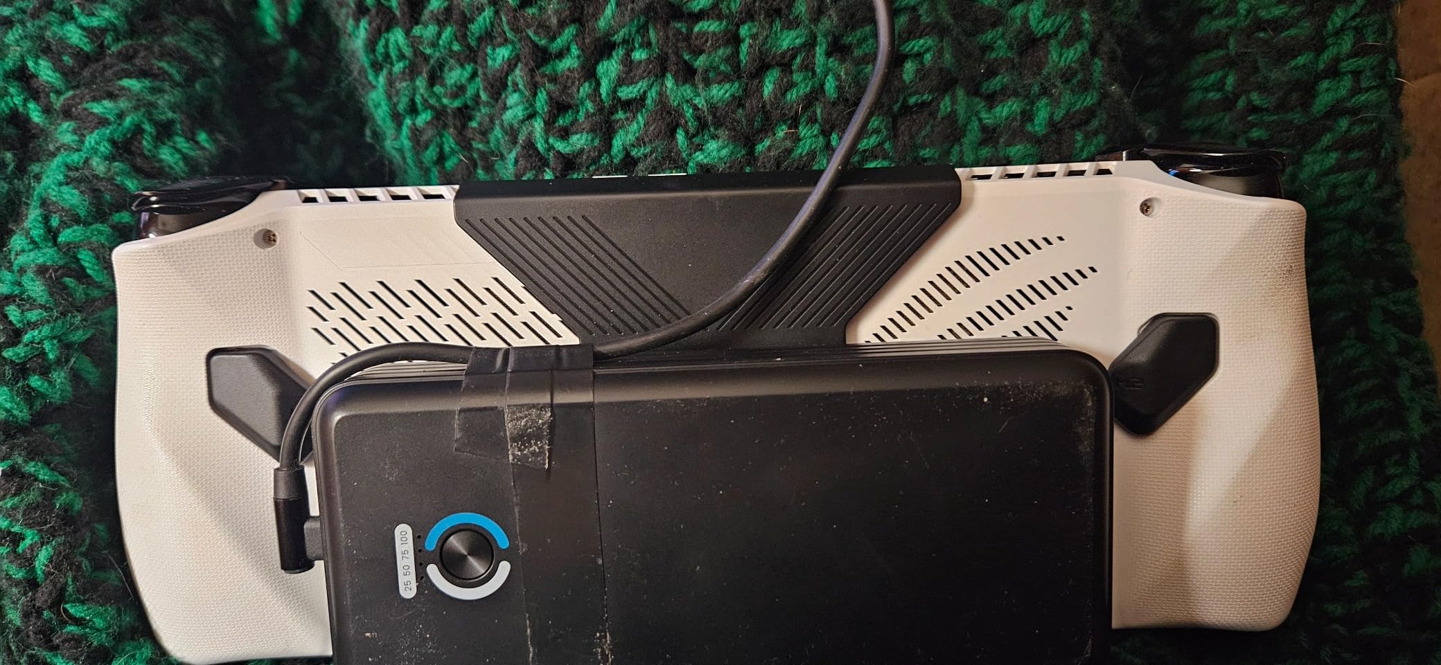 SiWiQU 20000mAh Magnetic Power Bank for ROG Ally, 65W Fast Charging Portable Battery Bank customer photo 2