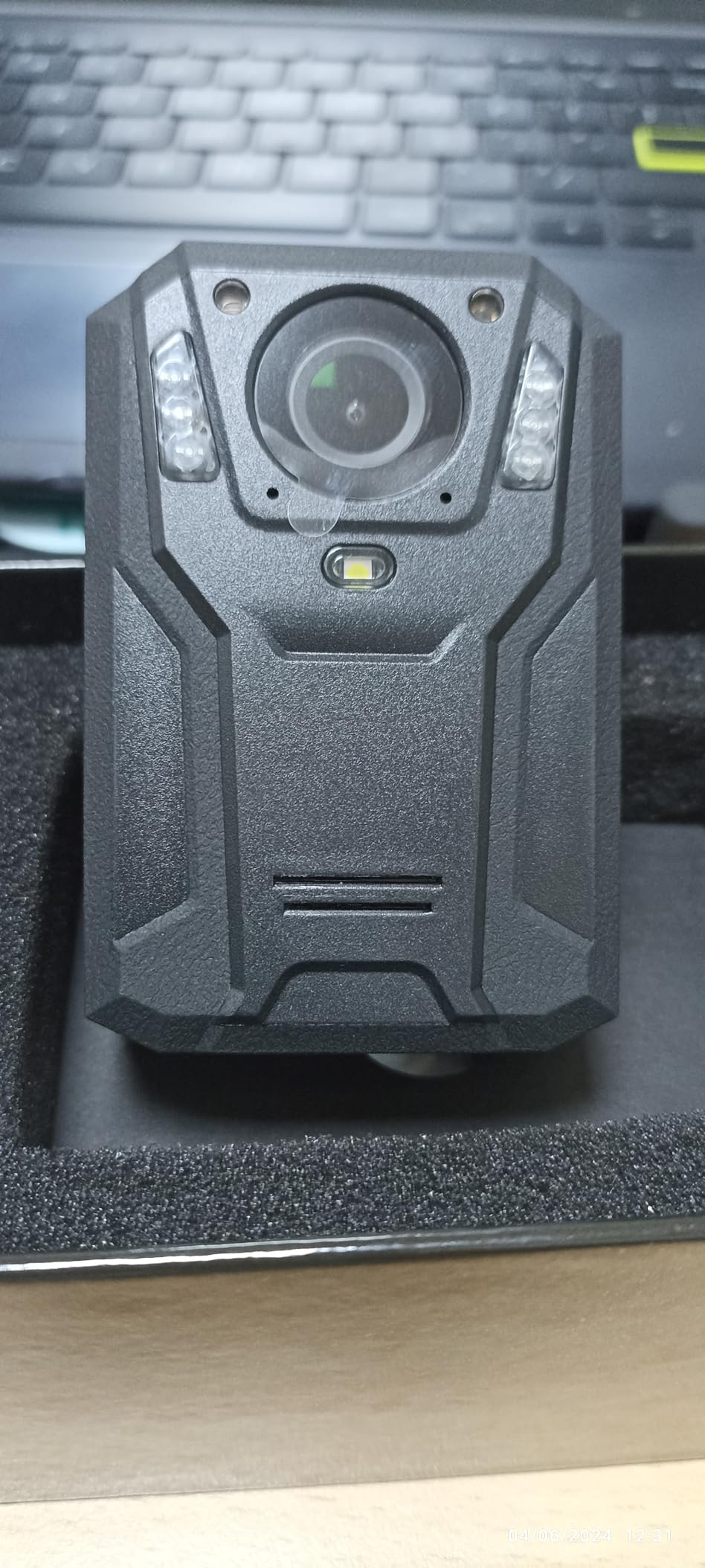 P100 2K Police Body Camera 128GB Body Cam 12 Hours Continuous Recording USB-C Infrared Night Vision Waterproof Shockproof for Law Enforcement customer photo 1