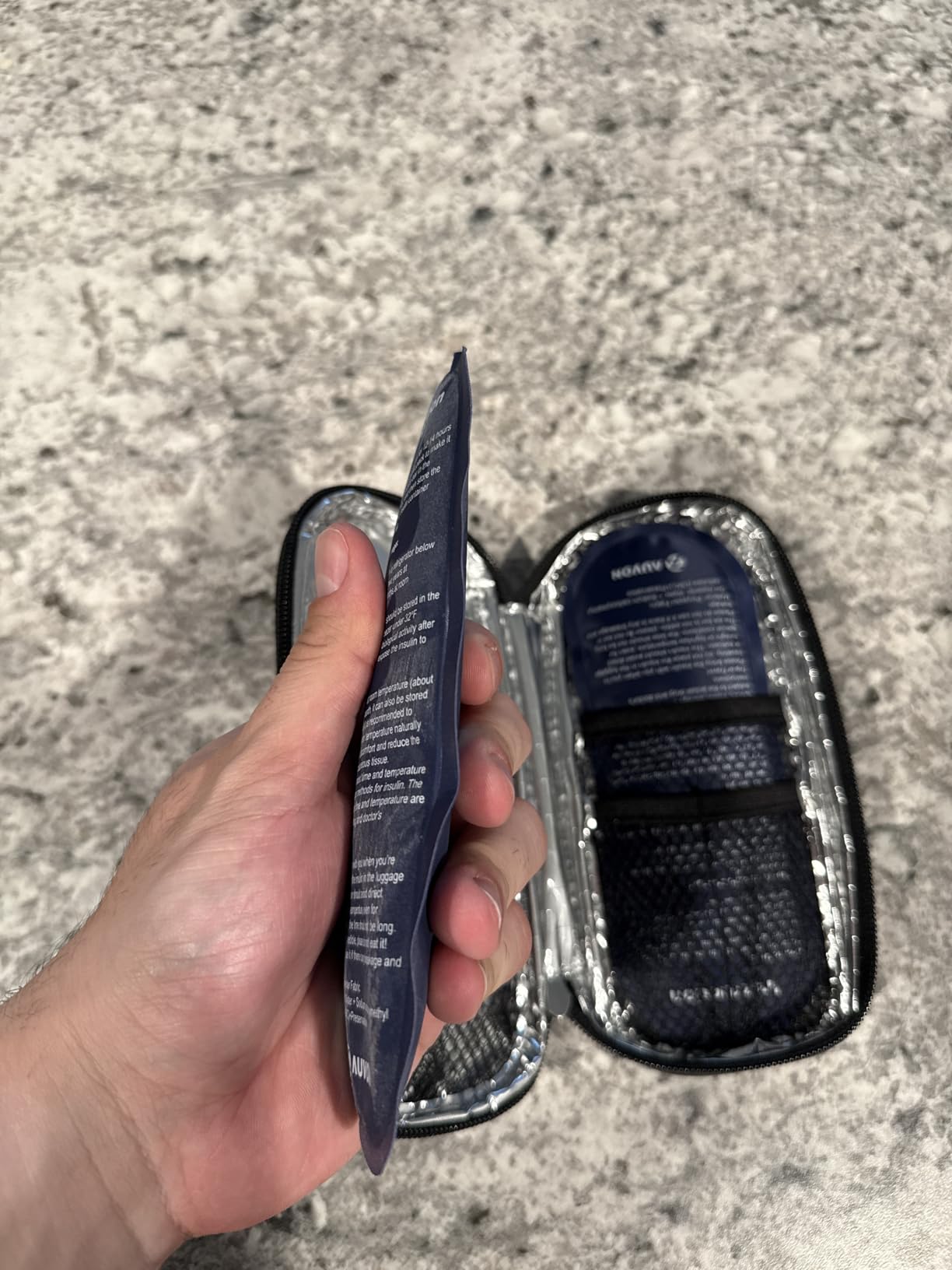 AUVON Insulin Cooler Travel Case with 2 x 90g TSA Approved Ice Packs, Diabetic Medication Insulated Cooling Bag for Insulin Pens and Diabetic Supplies Storage, Compact for Daily Life and Trips customer photo 2