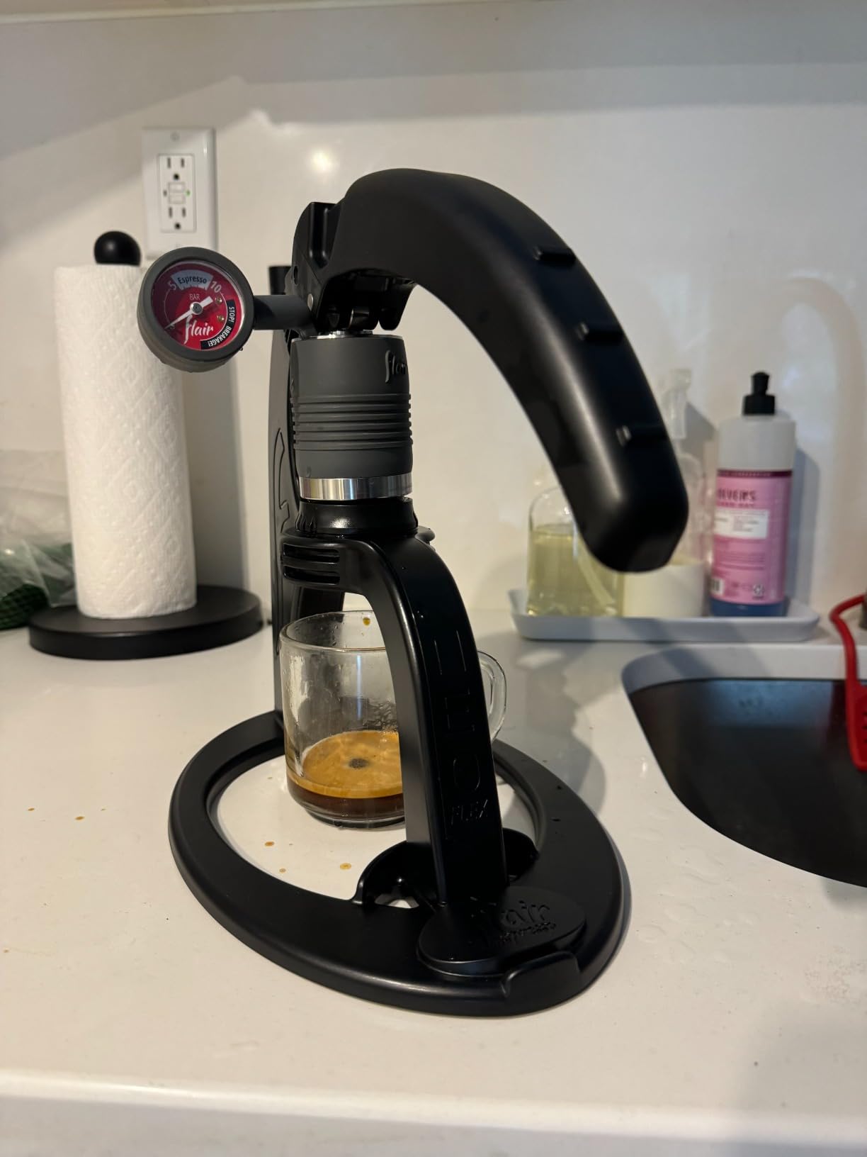 Flair The NEO Flex with Carrying Case: UPDATED Direct Lever Manual Espresso Maker for Beginners and Travel - Pressure Gauge for 9 BAR Brewing Included customer photo 2