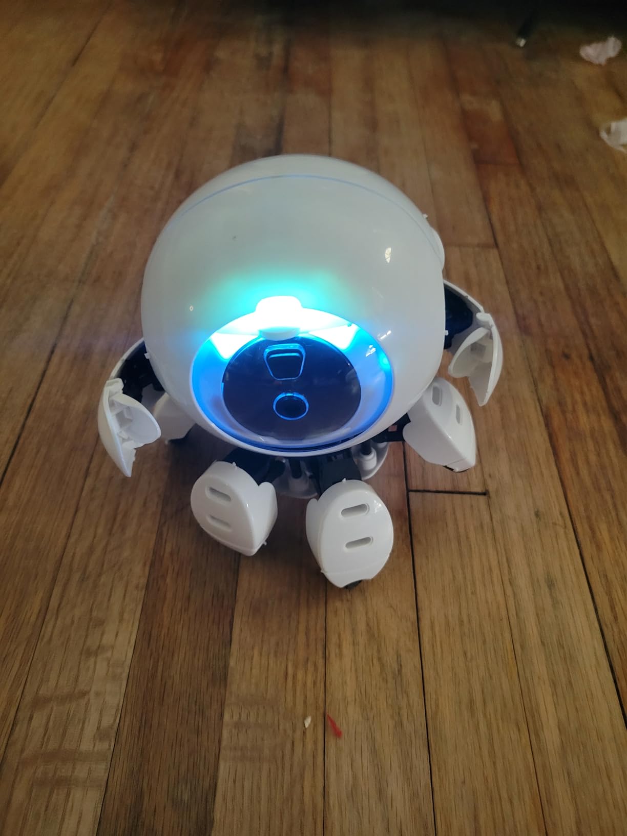 Thames & Kosmos Hero: Sound-Sensing Robot STEM Experiment Kit, Build a Robot That Reacts to Sounds, Explore Engineering, Sound Technology, Spatial Hearing, Quality Screen-Free, Educational Play customer photo 2