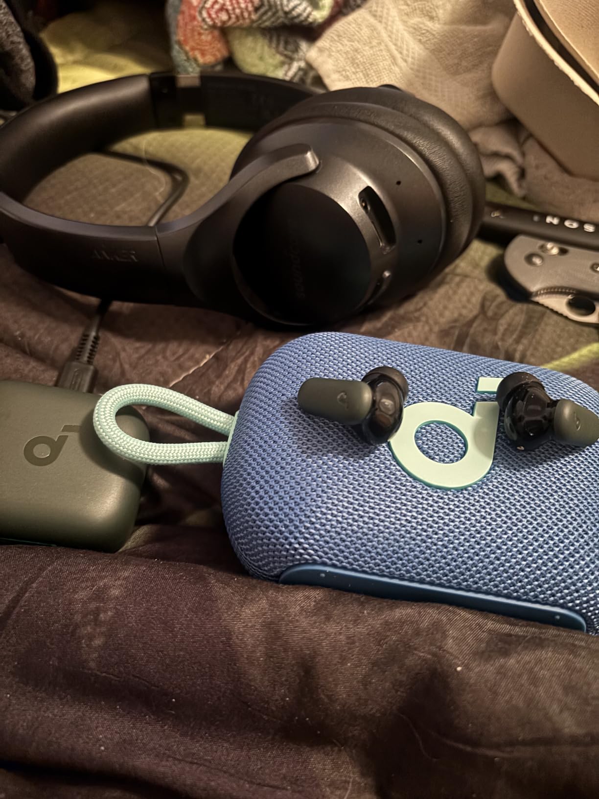 Soundcore P30i by Anker Noise Cancelling Earbuds, Strong and Smart Noise Cancelling, Powerful Bass, 45H Playtime, 2-in-1 Case and Phone Stand, IP54, Wireless Earbuds, Bluetooth 5.4 customer photo 1