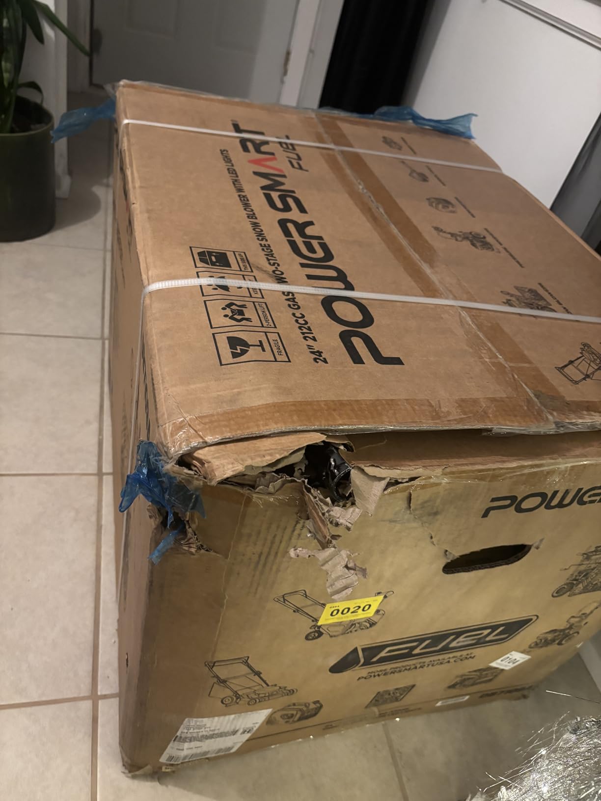 PowerSmart 26-Inch Self Propelled Two-Stage Snow Blower Gas Powered 208cc Briggs and Stratton Engine with Electric Start, Handle Warmer, One-Handed Operation customer photo 2