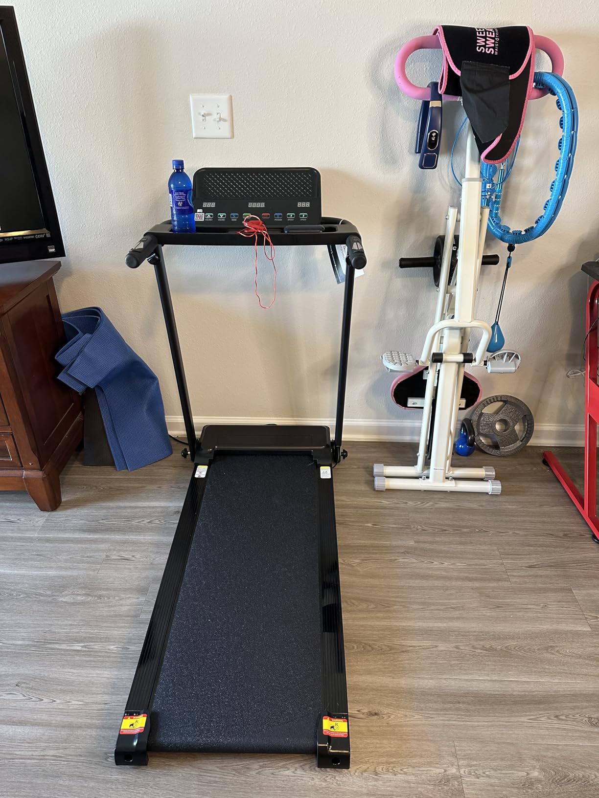 LONTEK Treadmills for Home with 15% Incline & Led Screen, 7-Layer Shock-Absorbing Foldable Treadmill with Handle Bar Up To 400lbs Capacity, 3.0HP Quiet Walking Pad Treadmill 0.6-7.5MPH customer photo 1