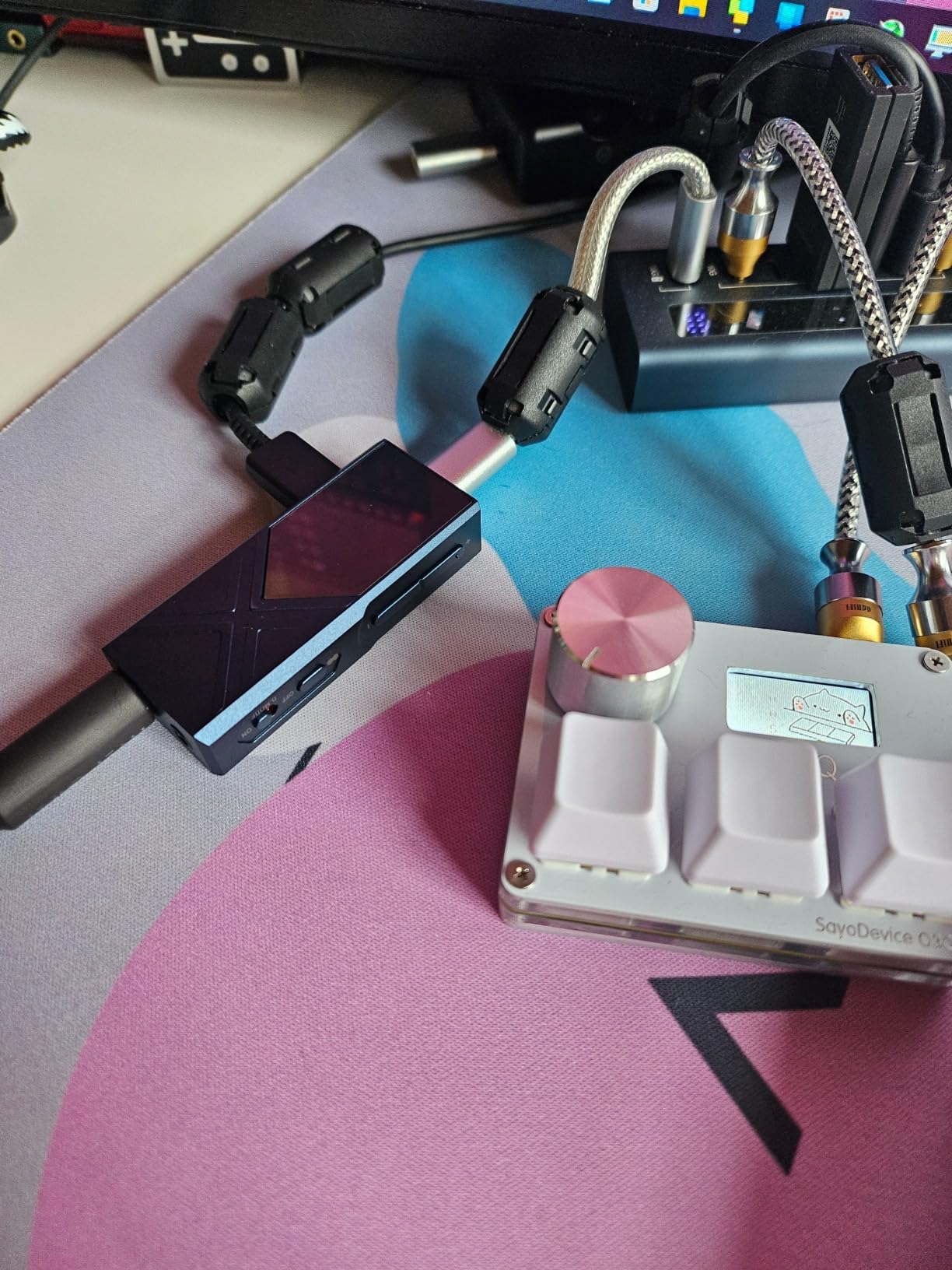 FiiO KA17 Portable USB DAC Audio HiFi Decoder, Dual ES9069Q PCM768 DSD512 3.5/4.4mm Output for Android iOS Mac Win10 (Black) customer photo 1