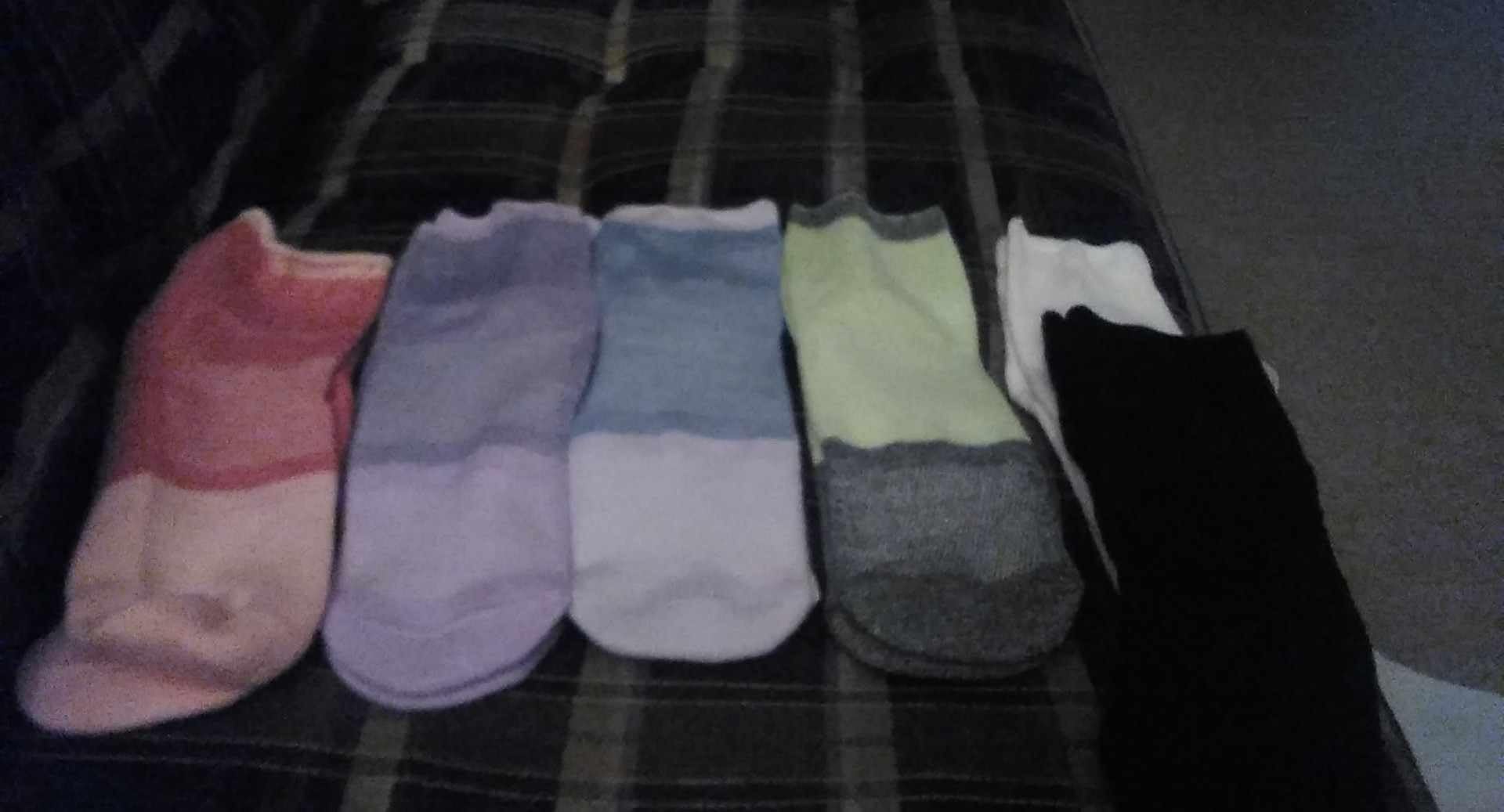 Bulinlulu Diabetic Socks for Men Women,6 Pairs Bamboo Viscose Non Binding Ankle Diabetic Socks for Women Men Size 9-12 13-15 customer photo 2