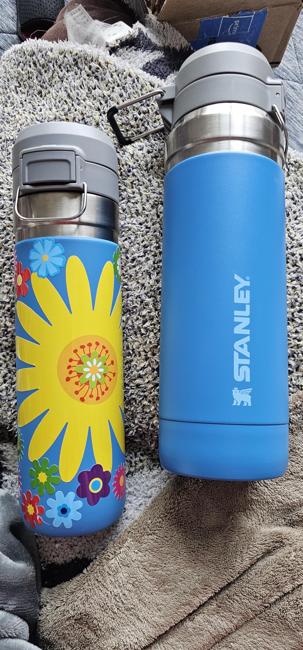 Stanley Quick Flip GO Water Bottle 24 oz | Push Button Lid | Leakproof and Packable for Travel and Sports | Insulated Stainless Steel | BPA-Free | Azure customer photo 1