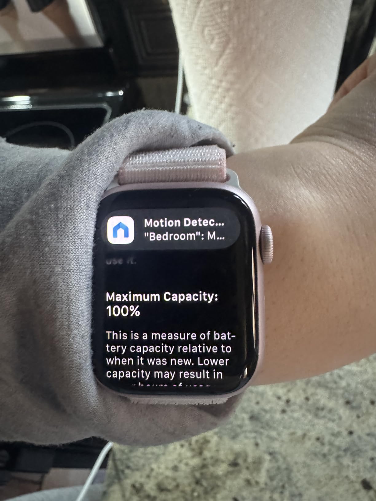 Apple Watch Series 9 [GPS + Cellular, 41mm] - Aluminum Case with Pink Sport Loop, One Size (Renewed) customer photo 1