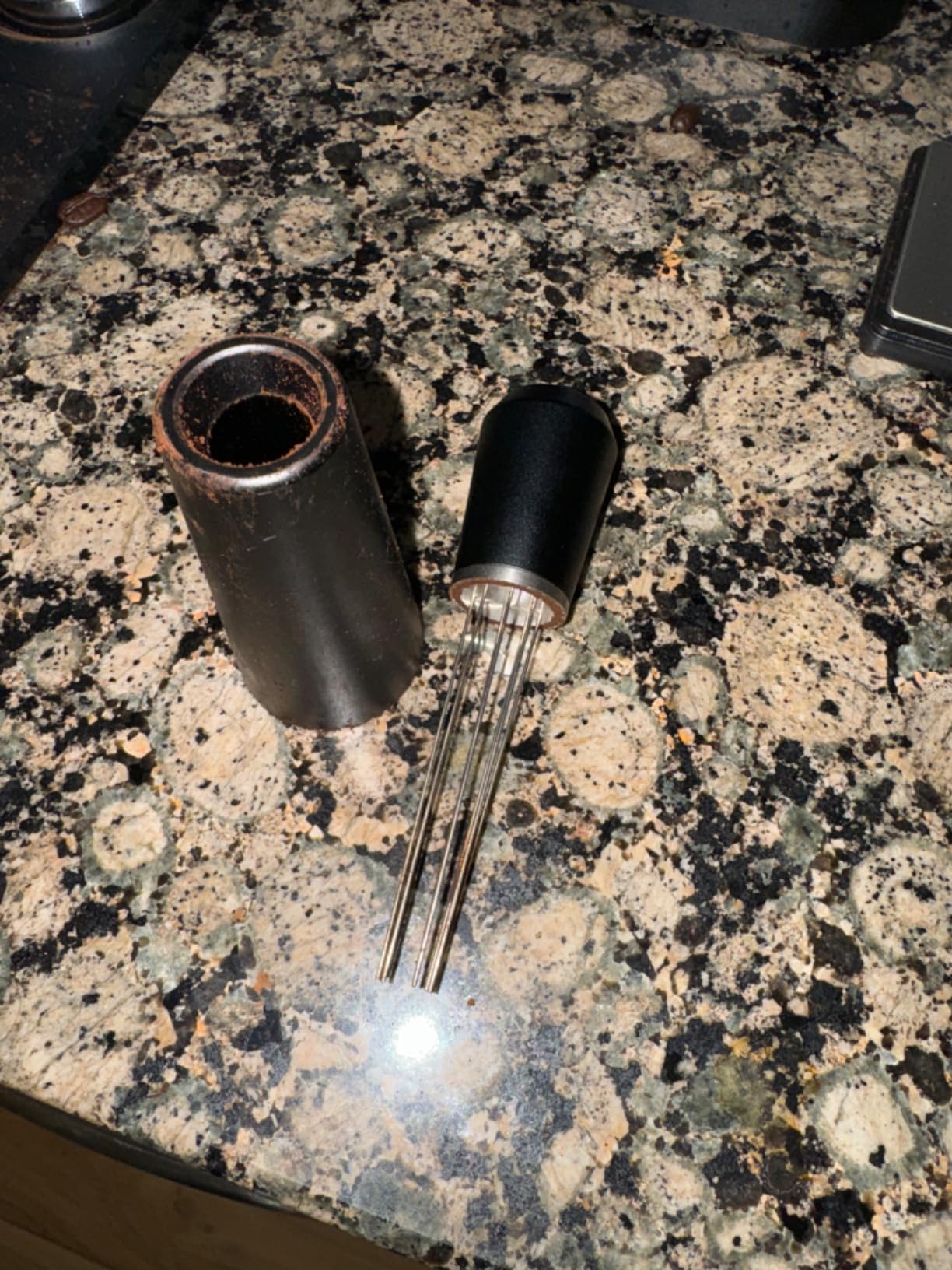 WDT Espresso Distribution Tool,Espresso Whisk with 8 Extra 0.35mm 304 Stainless Steel Needles,Espresso Comb Tool for Barista Black Coffee Ground Stirrer customer photo 2