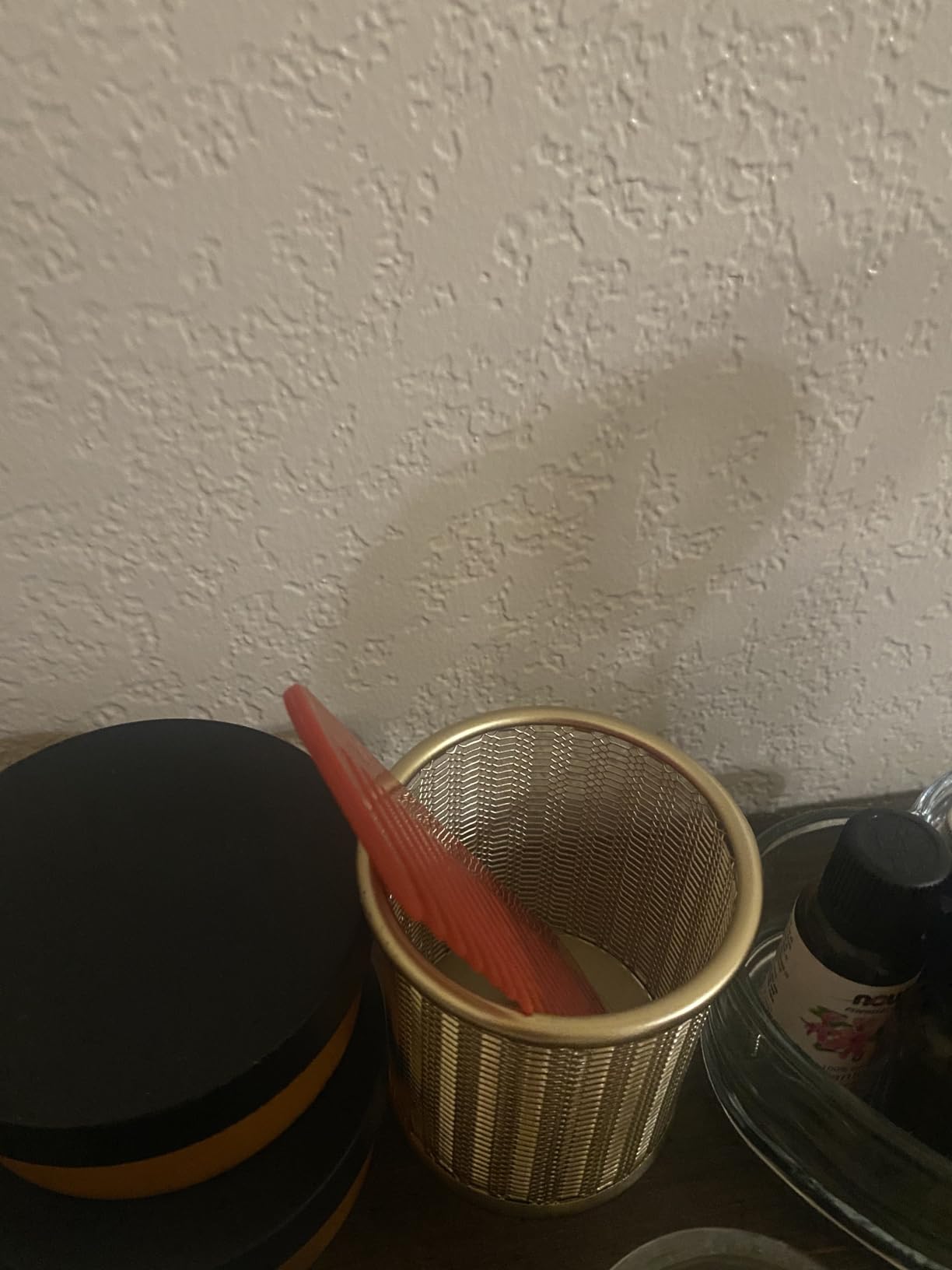 BLU MONACO Gold Metal Mesh Pen Holder for Desk | Wire Mesh Desk Organizer Pencil Cup for Office Workspace customer photo 2