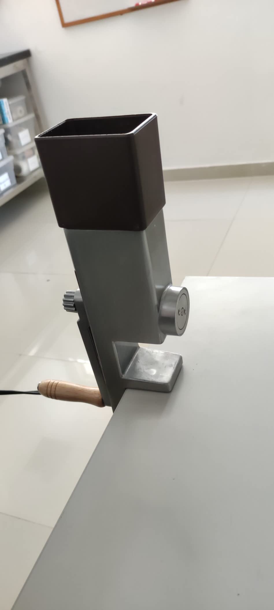 Kitchen Crop Grain Mill Wheat Flour Grinder, Stainless Steel Metal Burrs (Deluxe Grain Mill + The Motor) customer photo 2