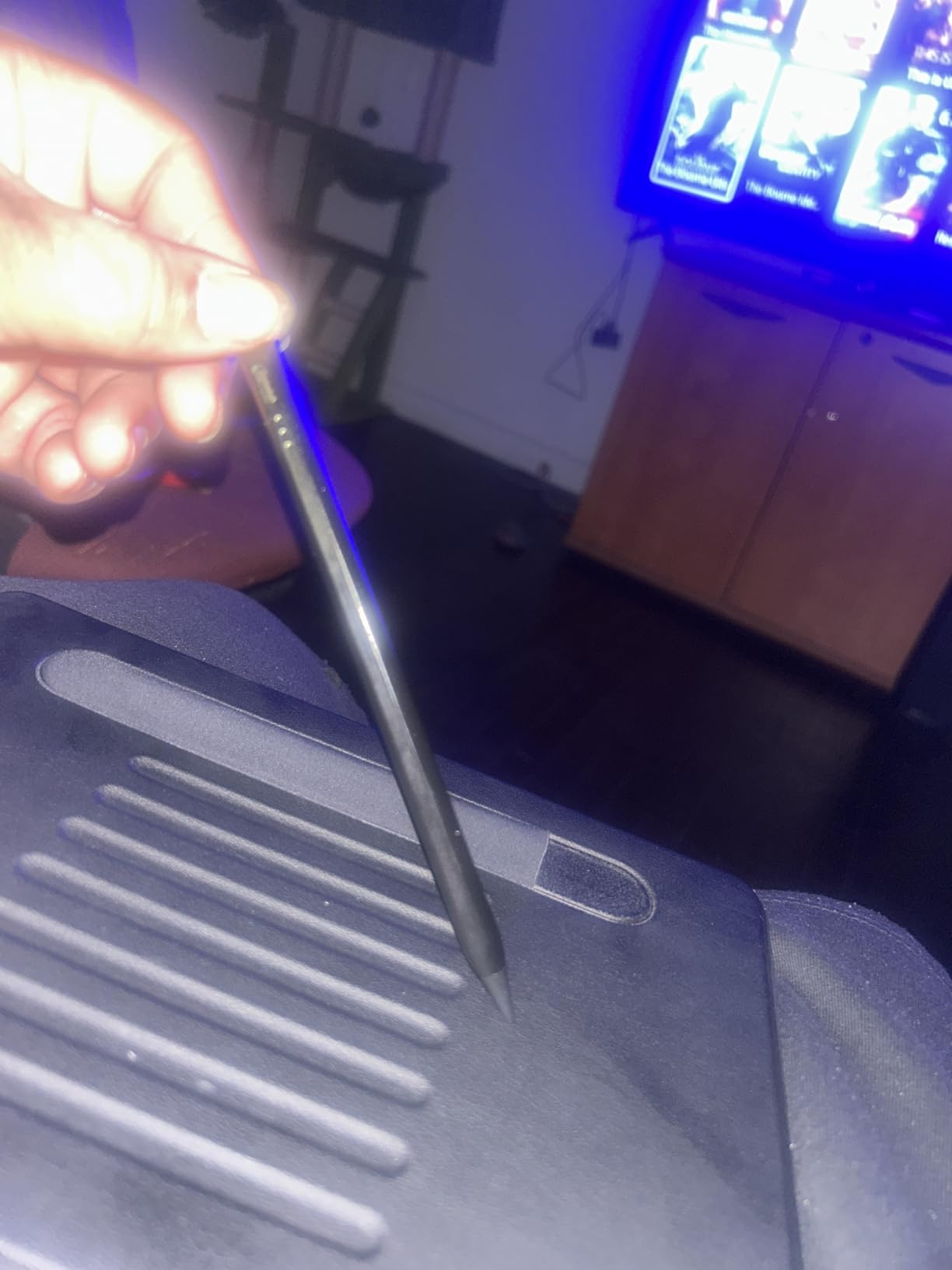 Stylus Pen for iPad 2018-2026, 3X Fast Charge Active Pencil for iPad A16 10th/9th/8th/7th/6th Gen, iPad Air 11/13 M2/M3/5/4/3, Pro 11/12.9/13 M4, Mini 5/6/A17 Pro, w/Palm Rejection &Tilt Sensitivity customer photo 2