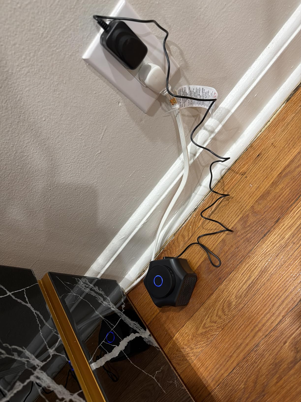 Ultrasonic Pest Repeller Indoor 4 Modes No Touch Solution Pest Repellent Ultrasonic Plug in Electronic Mouse Repellent Devices Rat Deterrent Indoor for House Attic Office Garage Warehouse RVs customer photo 2