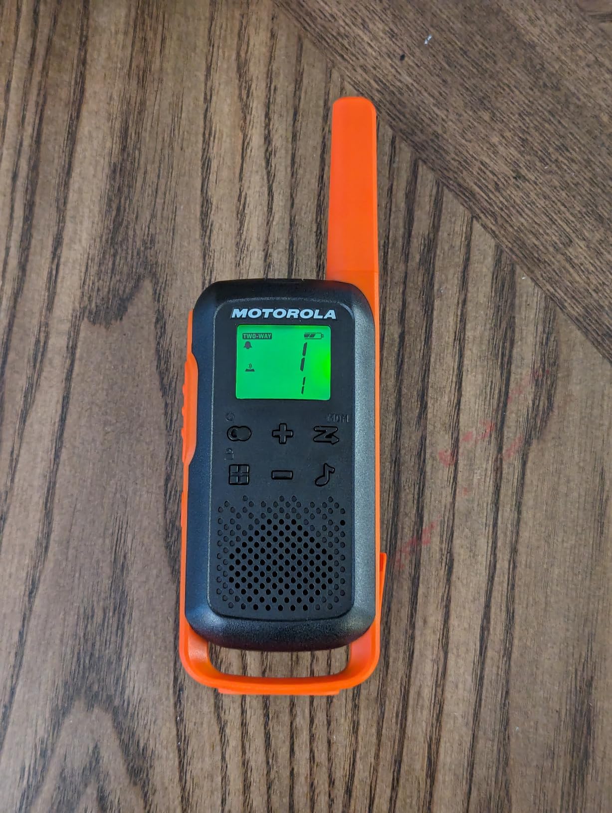 Motorola Talkabout T275 Two-Way Radios (2-Pack) - 25 Mile Range, Rechargeable, Outdoor Walkie Talkie, NOAA Weather Alerts customer photo 2
