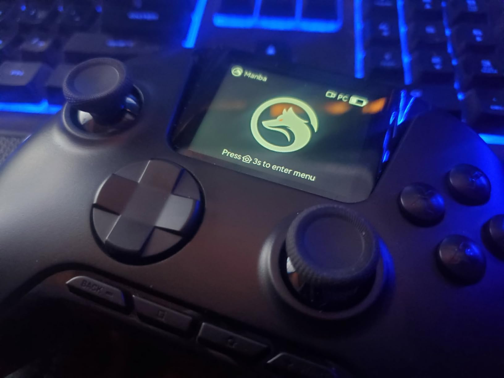 ManbaOne Interactive Screen Wireless Gaming Controller for PC/Switch/Switch 2/iOS/Android, Hall Effect Stick & Trigger, RGB Lighting, Remappable Buttons, 1800mAh with Charging Dock (White) customer photo 2