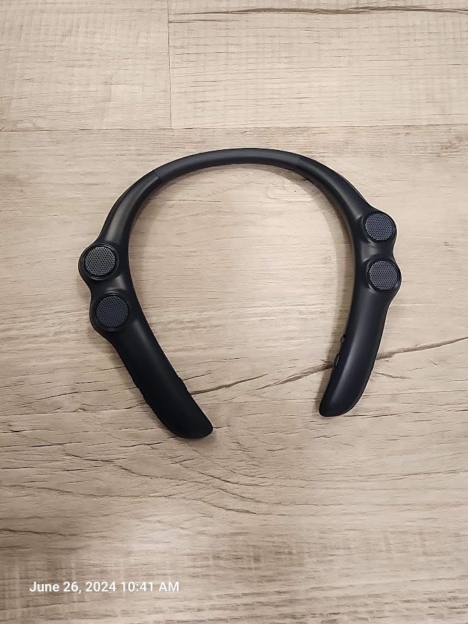 Gardway Neckband Bluetooth Speaker, Wireless Wearable Speaker w/lightest 78g Weight, High Fidelity 3D Stereo Sound, 12 Hrs Playtime, Portable Speakers w/Built-in Mic for Home, Office and Outdoors customer photo 2