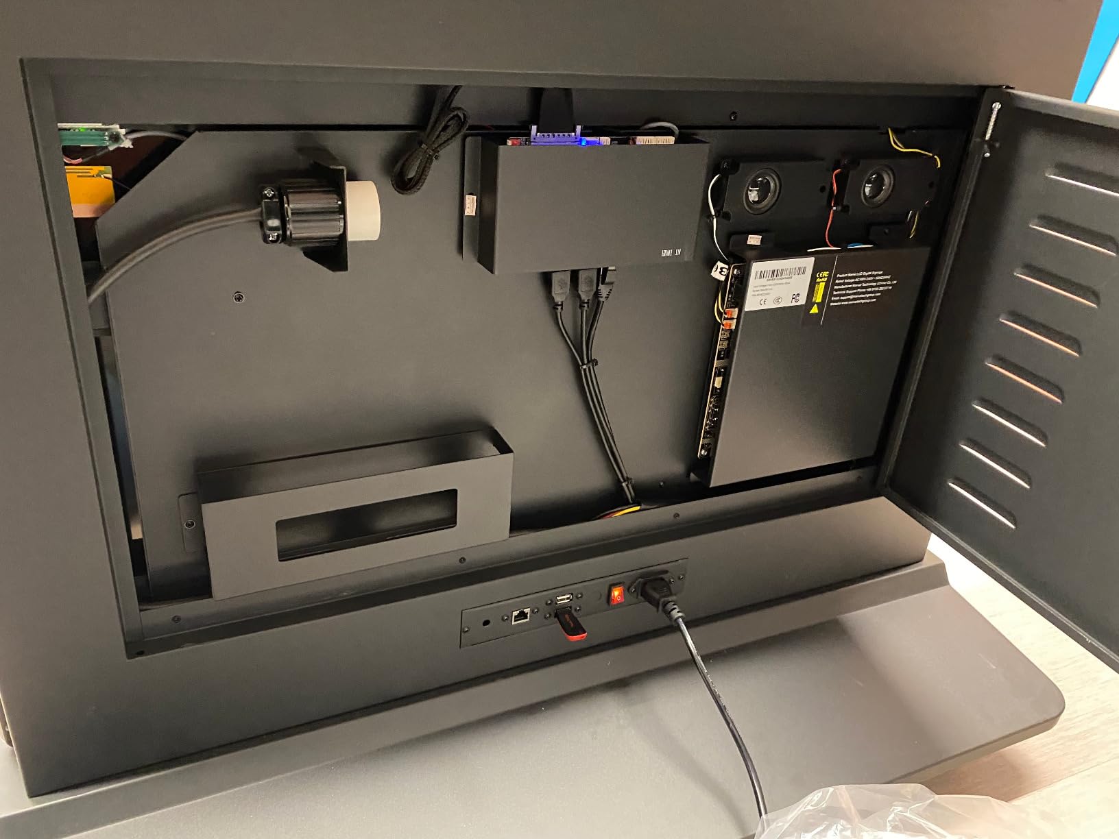 65 inch Indoor Digital Signage 4K Touchscreen,CMS Software,IPS Floor Standing Digital Kiosks Interactive Displays with WiFi HDMI/USB Input Auto AD Player, Android OS Black customer photo 2