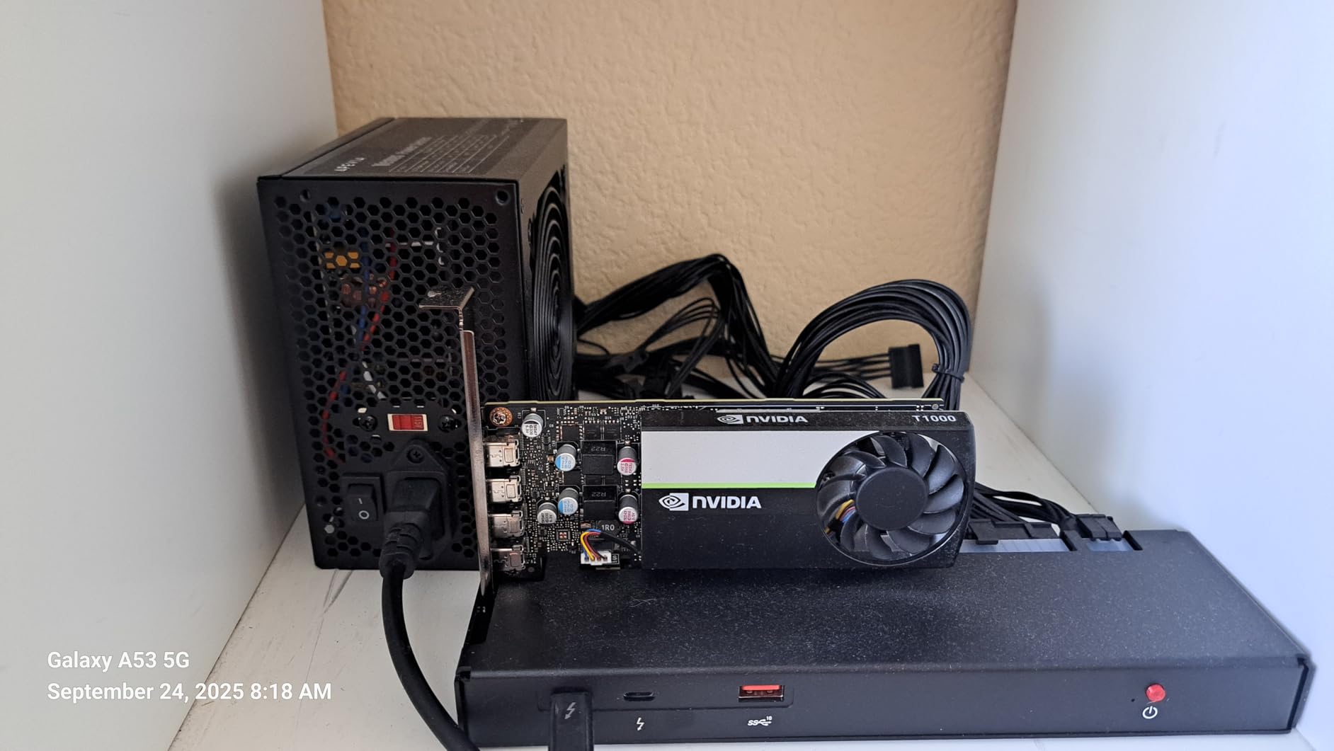 Mini eGPU Enclosure Compatible with Thunderbolt 3/4, USB4 40Gbps External GPU Dock Station, Compatible with NVIDIA/AMD PCIe, PD 85W Charging Support, Daisy Chain, DC/ATX/SFX Support customer photo 2