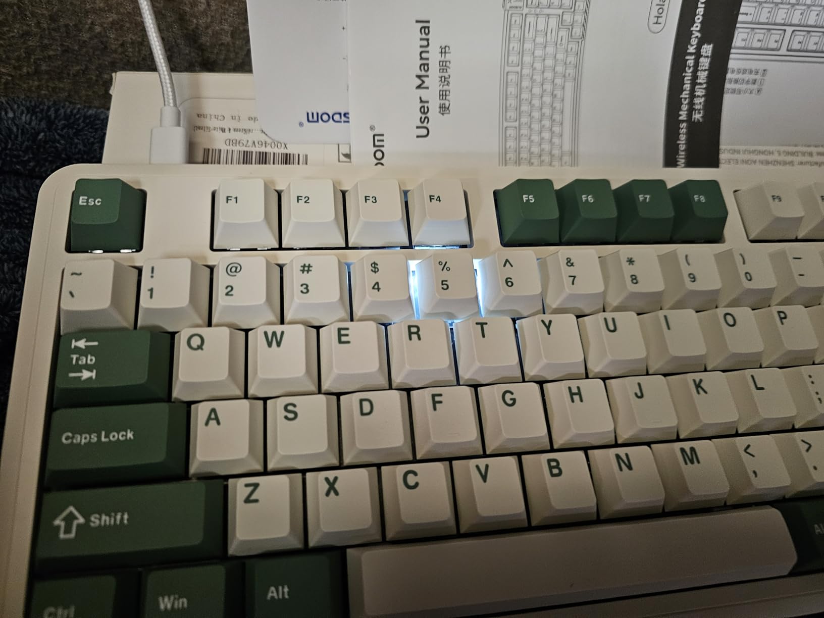 AUSDOM 98Pro Silent Mechanical Keyboard, Wireless Hot Swappable Gaming Keyboard with Backlit, Gasket Structure, Pre-lubed Tactile Switches, 2.4GHz/Type-C/Bluetooth Custom Keyboards (Green & White-Silent) customer photo 2