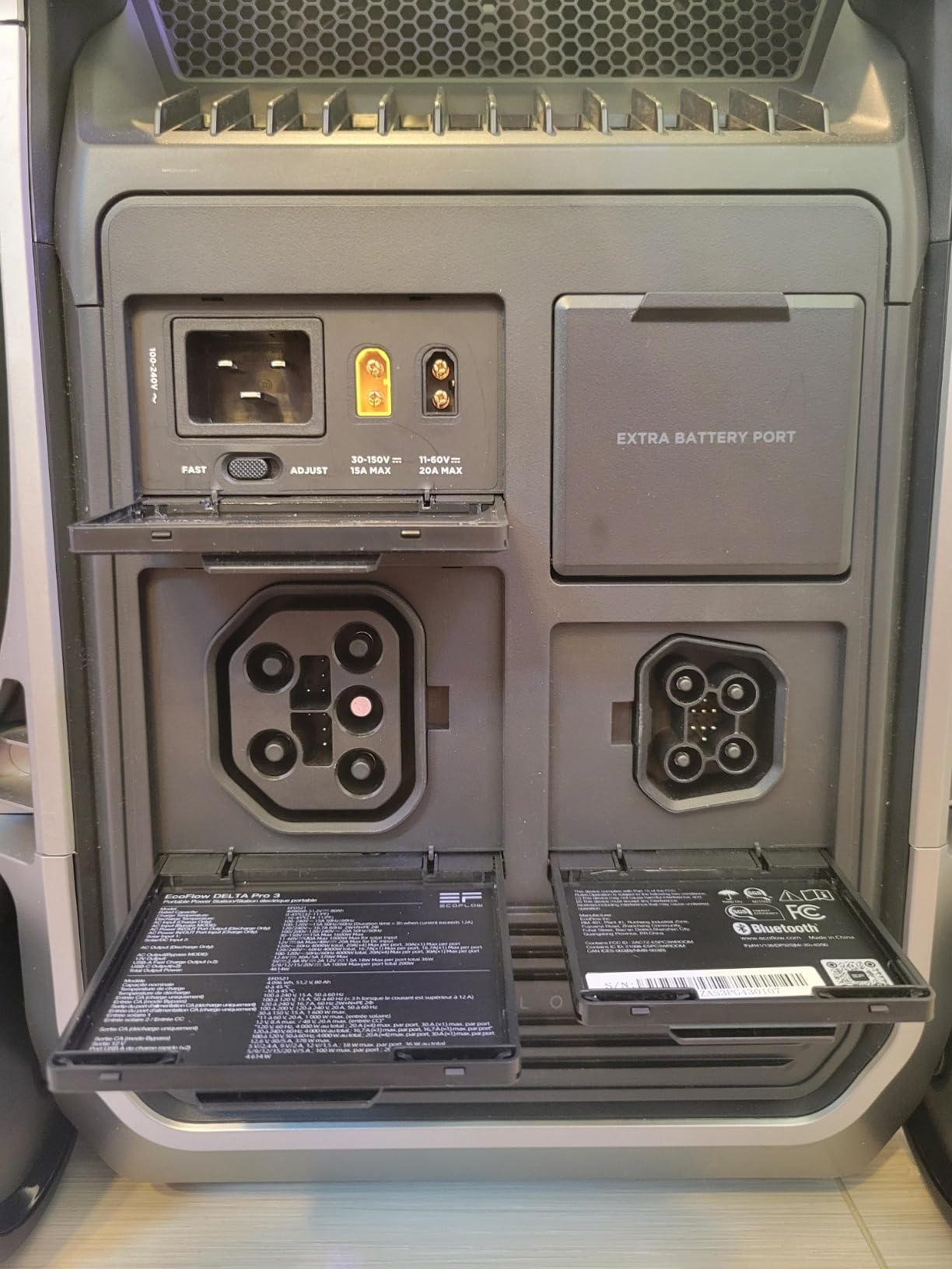 EF ECOFLOW DELTA Pro 3 Portable Power Station, 4096Wh LFP Battery, Expandable to 48kWh, 120/240V 4000W AC Output, Solar Generator for Home Use, Camping Accessories, Emergencies, Power Outages, RVs customer photo 2