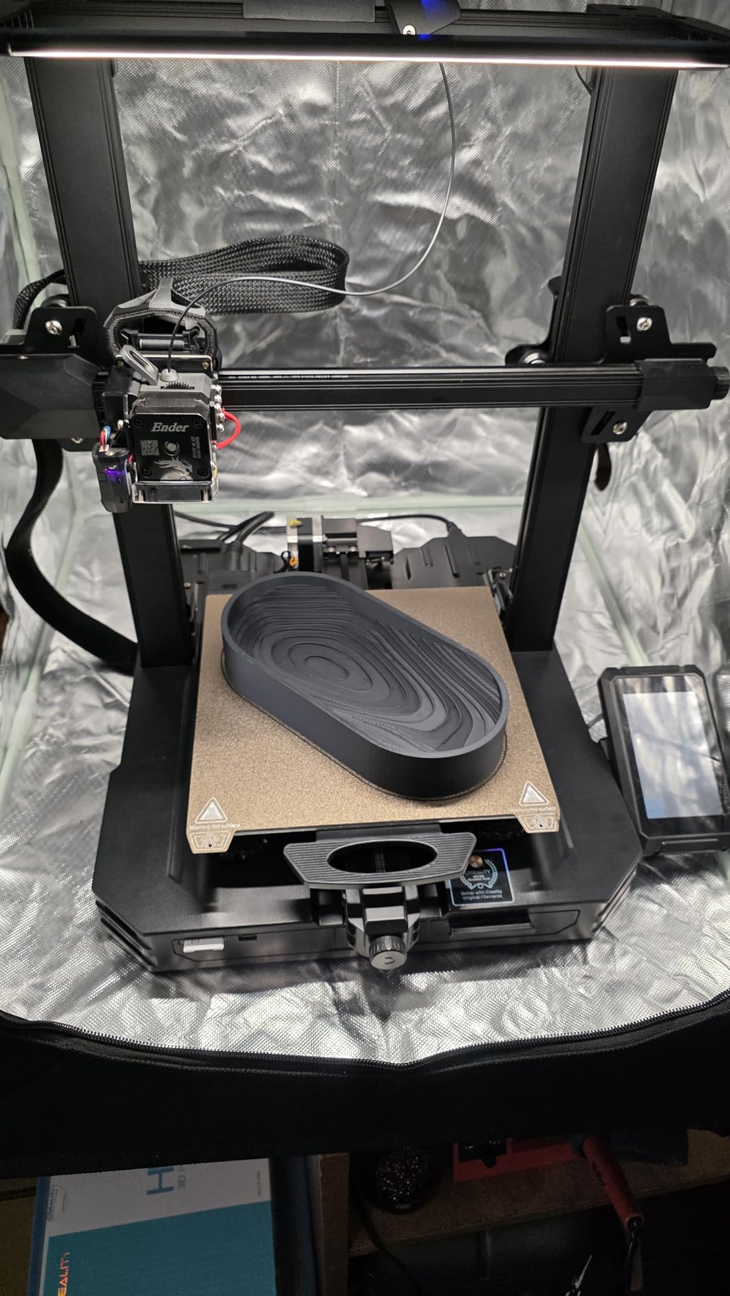 Creality Official 3D Printer Enclosure with Fan Interface, 550 * 650 * 750mm Fireproof Dustproof Constant Temperature Protective Cover for Creality Hi/Ender 3 V3/3 V3 SE/3 V3 KE/Ender 3 S1/3 S1 Pro customer photo 2