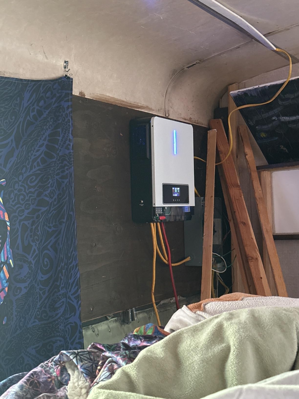 3600W Hybrid Solar Inverter DC 24V to AC 110/120V Pure Sine Wave, w/ 120A MPPT Controller, Dual AC Output, Max 4200W PV Input, Lead-Acid/Lithium/Battery-Free Use, for Home Backup, RV, Off-Grid customer photo 2