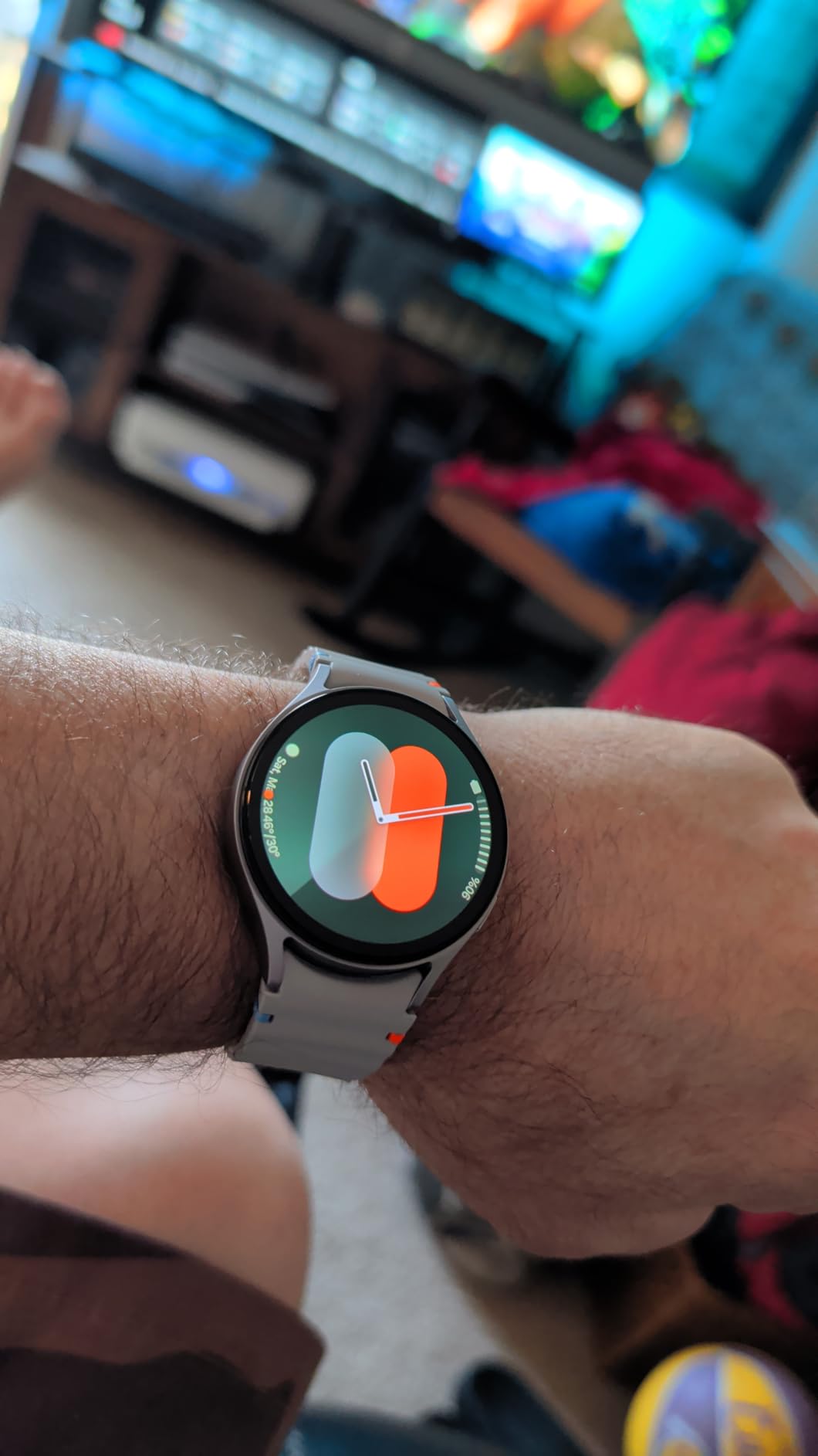 Samsung Galaxy Watch 7 40mm Bluetooth AI Smartwatch w/Energy Score, Wellness Tips, Heart Rate Tracking, Sleep Monitor, Fitness Tracker, 2024, Cream customer photo 1