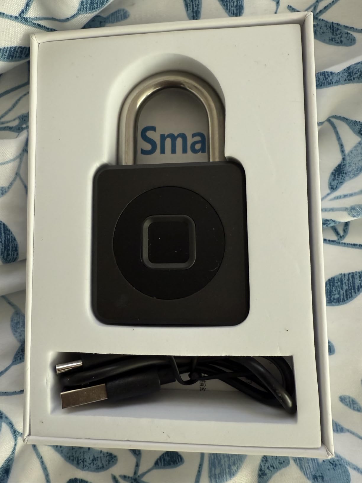 eLinkSmart Fingerprint Gym Locker Lock, Keyless Biometric Padlock, Weatherproof Electronic Digital Bluetooth App Smart Combo Pad Lock for Outdoor Fence Gate School Locker Storage Pool Shed - Black customer photo 1