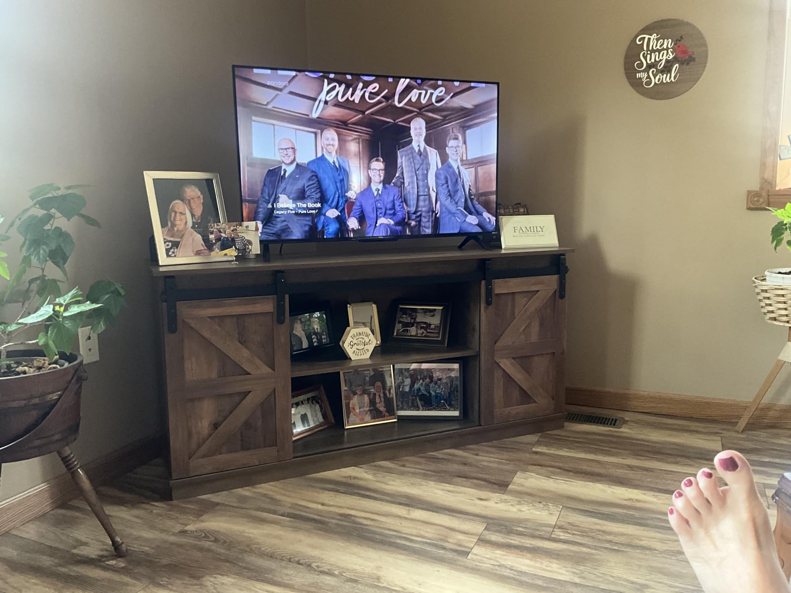 YESHOMY Farmhouse TV Stand for Televisions up to 65 Inches, Sliding Barn Doors and Storage Cabinets, Console Table and Media Furniture for Living Room, 58 Inch, White customer photo 1