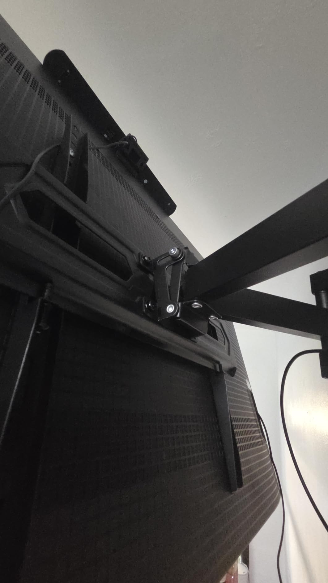 USX MOUNT UL Listed RV TV Mount for Most 17-43inch TV - Lockable Full Motion RV TV Wall Mount for Camper, Trailer, Motorhome - Swivel Tilt Bracket for Truck Boat, 44 lbs Capacity, VESA 200mm customer photo 1