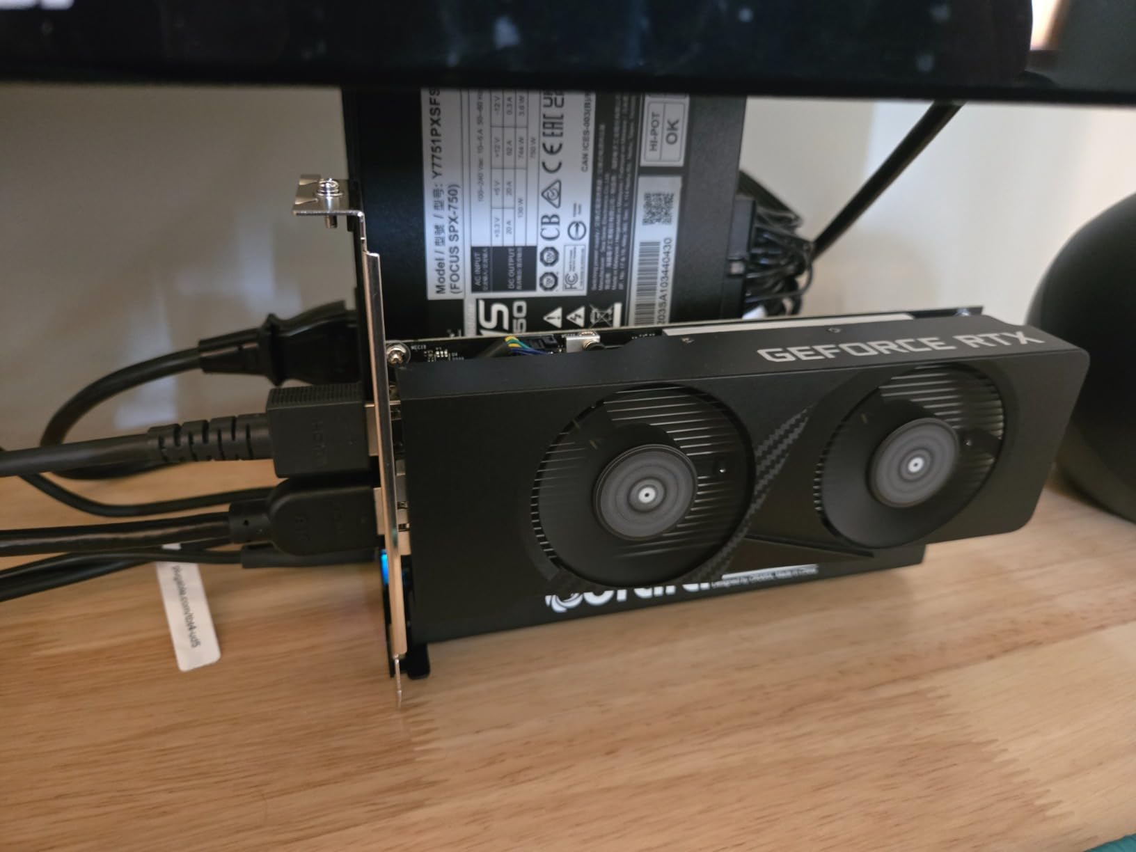 External GPU Dock Station, Mini eGPU Enclosure Only Compatible with Thunderbolt 3/4,USB4 40Gbps Graphics Card Dock Compatible with NVIDIA/AMD PCIe, PD 85W, Daisy Chain, DC/ATX/SFX/Flex Support customer photo 1