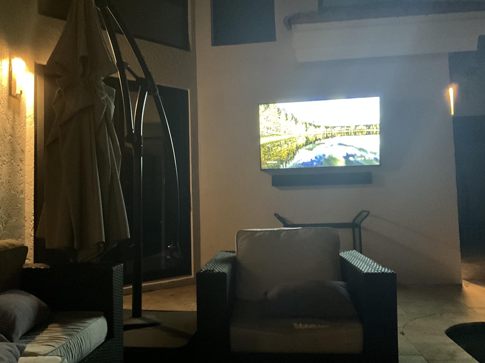 SYLVOX Outdoor TV, 43 inch Smart TV Waterproof Outdoor TVs, 4K Weatherproof Television for Outside, Support Google Assistant, Chromecast, 1000 nit Brightness Partial Sun (Deck Pro 2.0/2024) customer photo 1