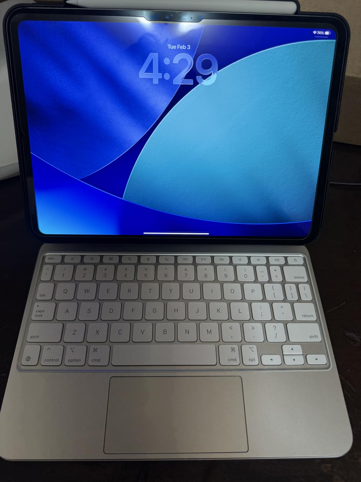 Apple iPad Magic Keyboard Case for iPad Pro 13-inch (M4 and M5), Great Typing Experience, Built-in Trackpad, Function Row, US English - Black customer photo 1