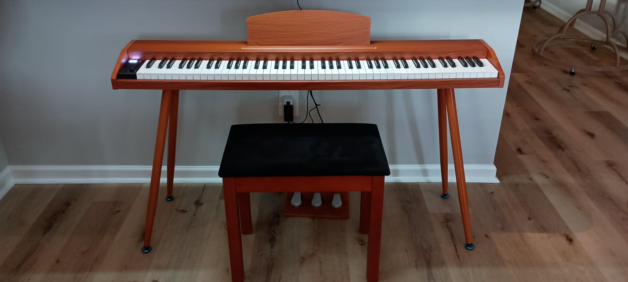 Digital Piano Keyboard for Beginners,Full Size 88 Key Semi-Weighted Keyboard Electric Piano with Stand,Power Adapter,Sheet Music Stand,Pedal,Headphone,USB-MIDI Compatibility,Wood Black customer photo 2