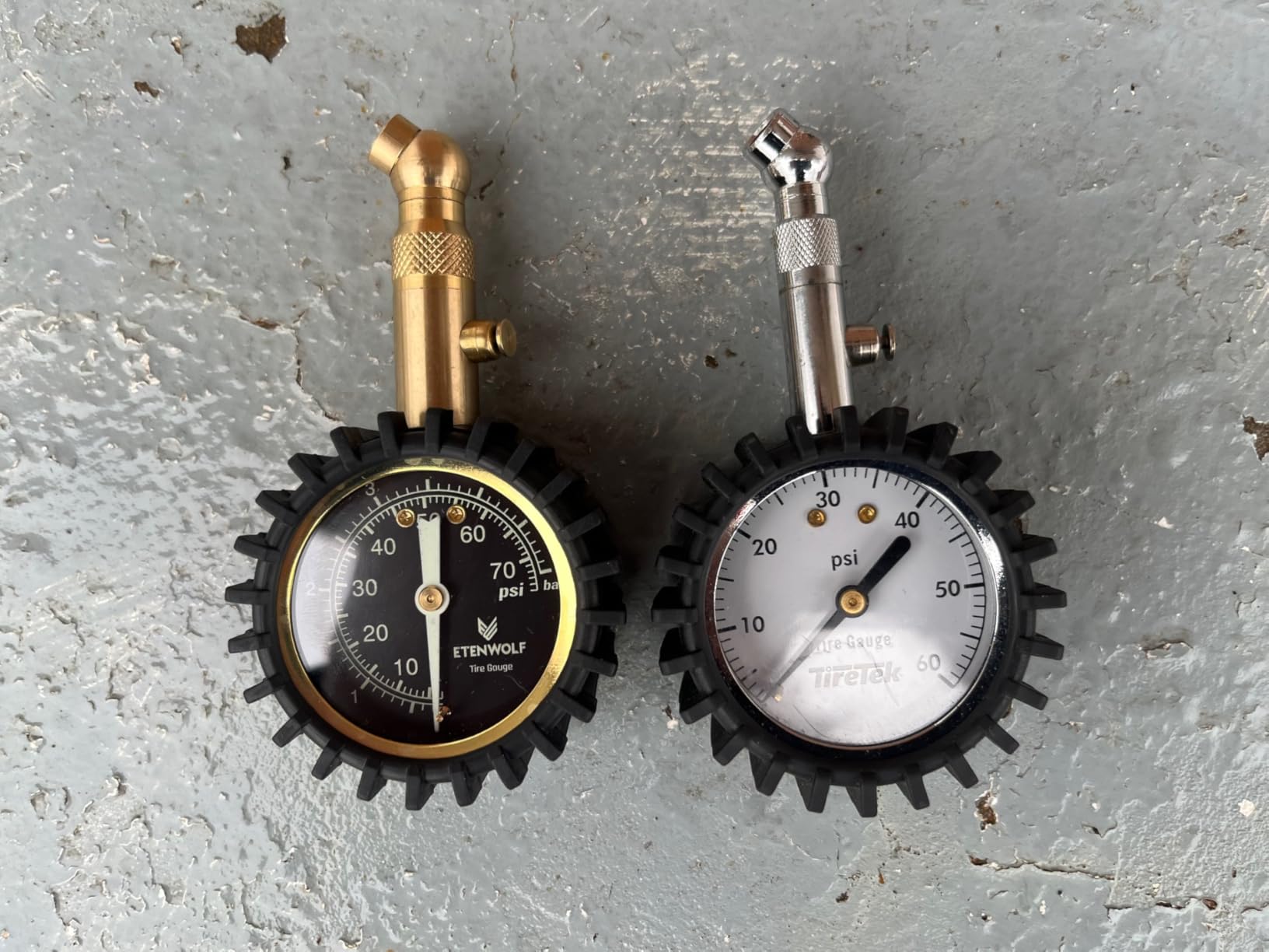 ETENWOLF Tire Pressure Gauge for Cars 0-75 PSI, Air Pressure Gauge with Large Glow Dial, Calibrated to ANSI B40.1 Grade A(Plus-Minus 1%), Tire Gauge for Tire Pressure Car Accessories (Black) customer photo 1