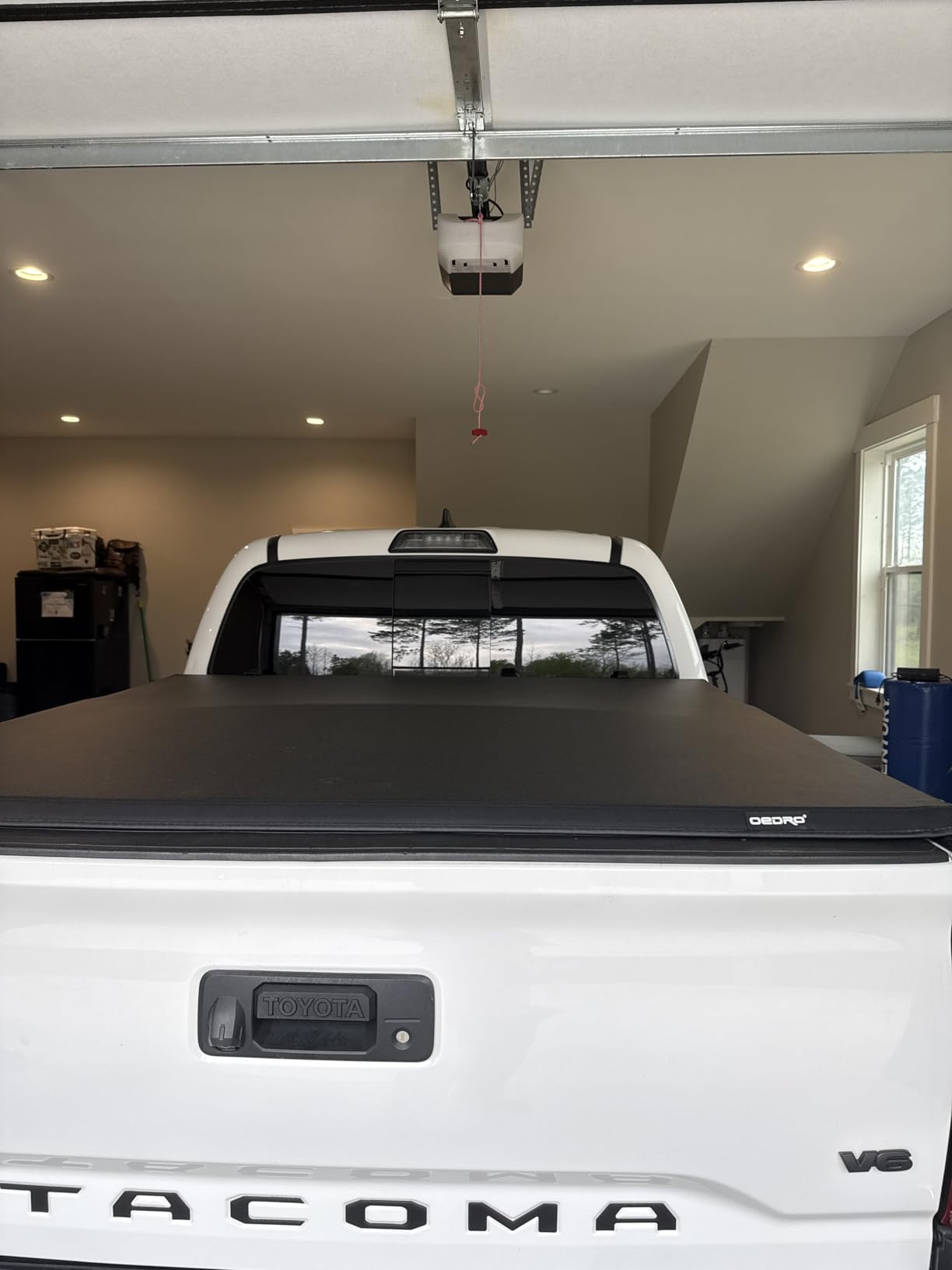 OEDRO Soft Tri-fold Truck Bed Tonneau Cover Compatible with Toyota Tacoma 2024 2025 2026 with 5ft Bed, with Track Rail System (Excl. Trail) customer photo 2