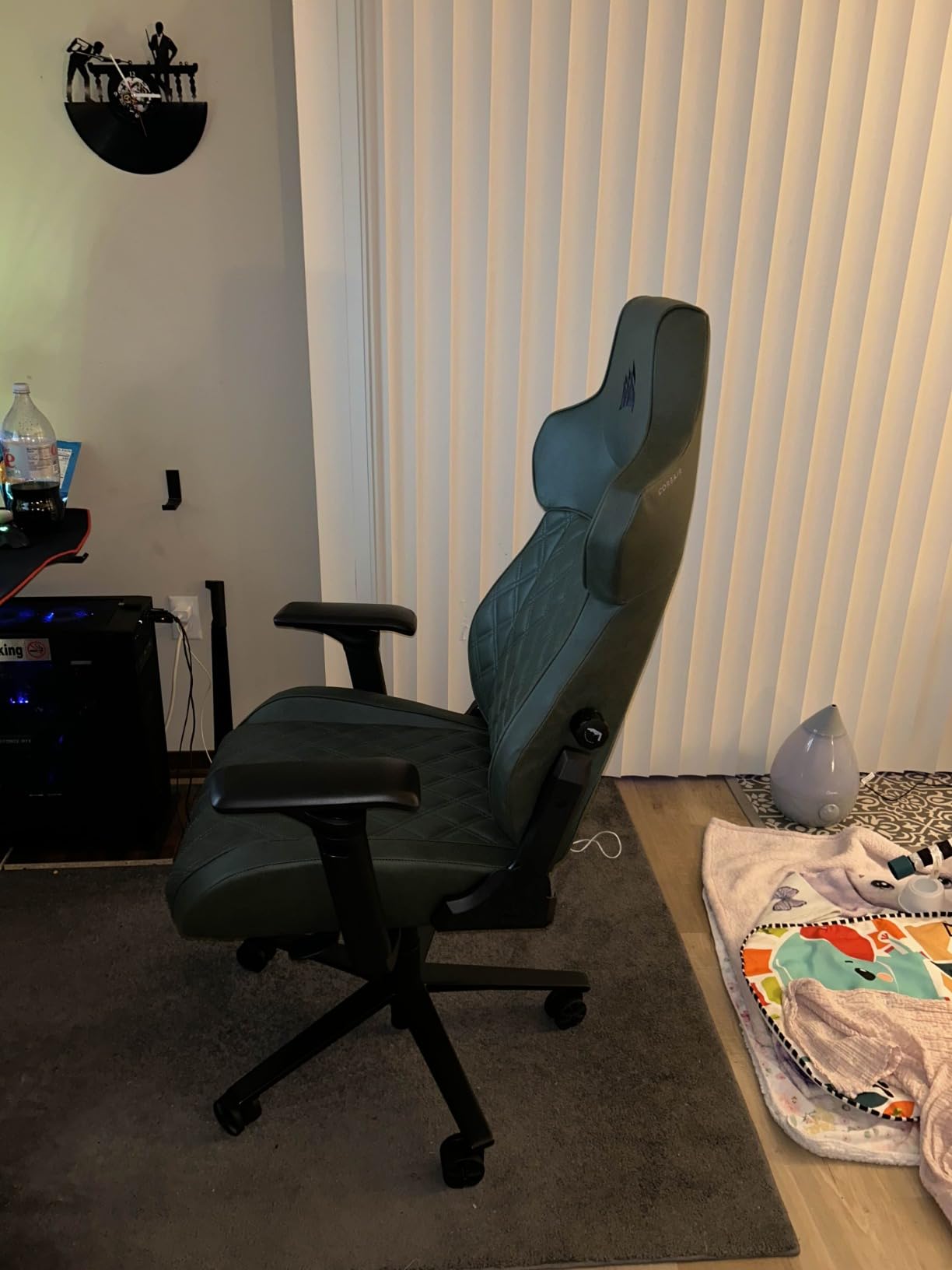 TC500 Luxe Gaming Chair - Premium Breathable Fabric - Wide Seat - Five-Way Adjustable Armrests - Adjustable Built-in Lumbar Support - 90-135 Degree Recline - Sherwood customer photo 1