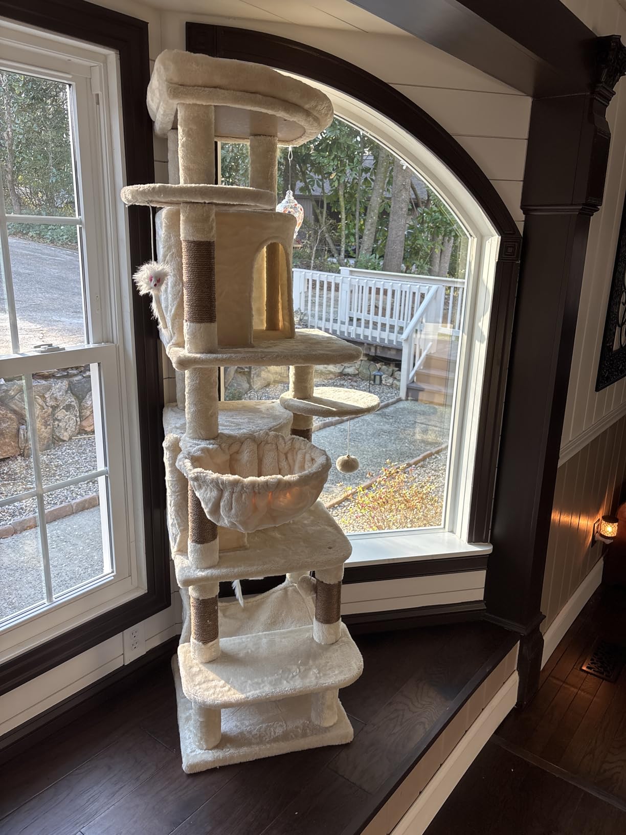 Globlazer Corner Cat Tree for Large Cats, 66inch Tall Curved Series Large Cat Tower for Multiple Indoor Cats with 6 Scratching Posts, 2 Spacious Cat Condos, Hammock, Hanging Basket, C66, Beige customer photo 1