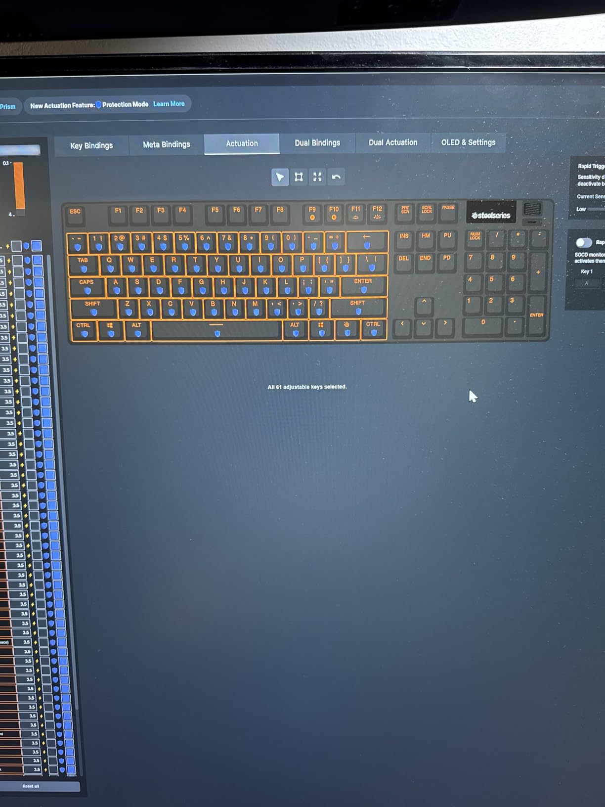 SteelSeries Apex Pro Gen 3 OmniPoint 3.0 HyperMagnetic Switches - Adjustable Actuation - Rapid Trigger - Game-Ready Presets - Protection Mode - Rapid Tap/SOCD - OLED - RGB - PBT Keycaps - USB-C customer photo 2