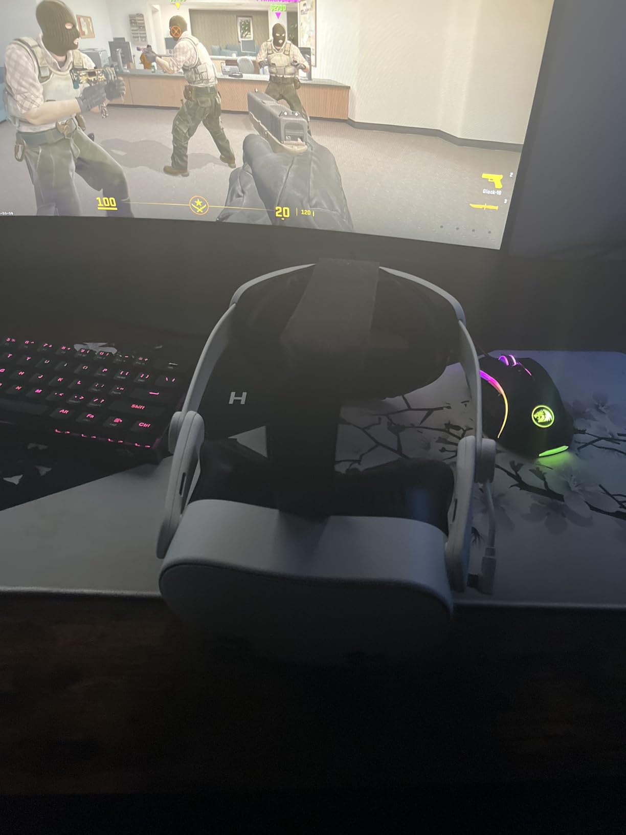 KIWI design K4 Boost Battery Head Strap for Meta Oculus Quest 3/3S, Adjustable VR Headband Accessories with Dual Charge, Extend Playtime & Reduce Facial Stress for Kids and Adults customer photo 1